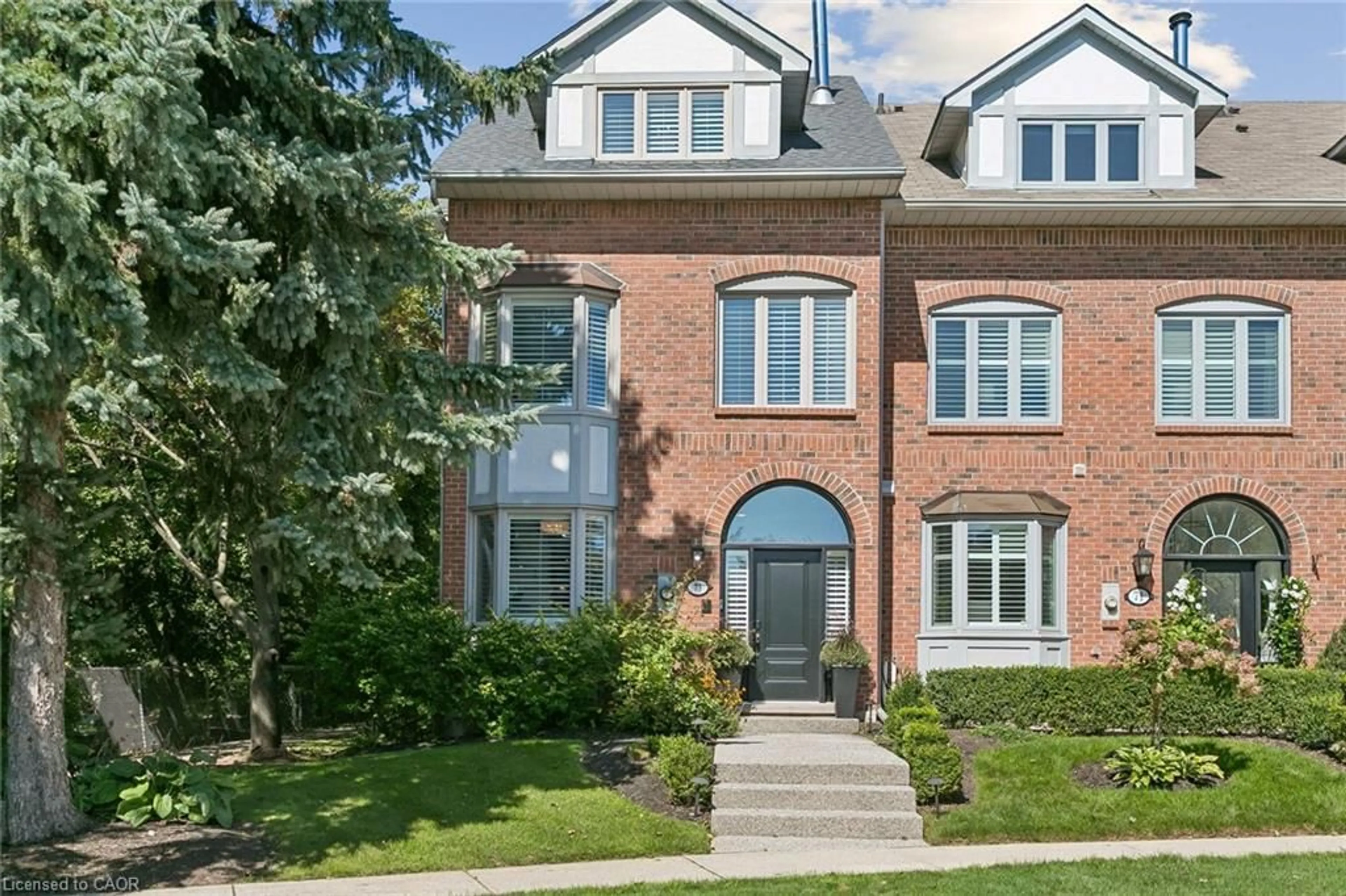 Home with brick exterior material, street for 73 Windhaven Pl, Oakville Ontario L6L 6L1