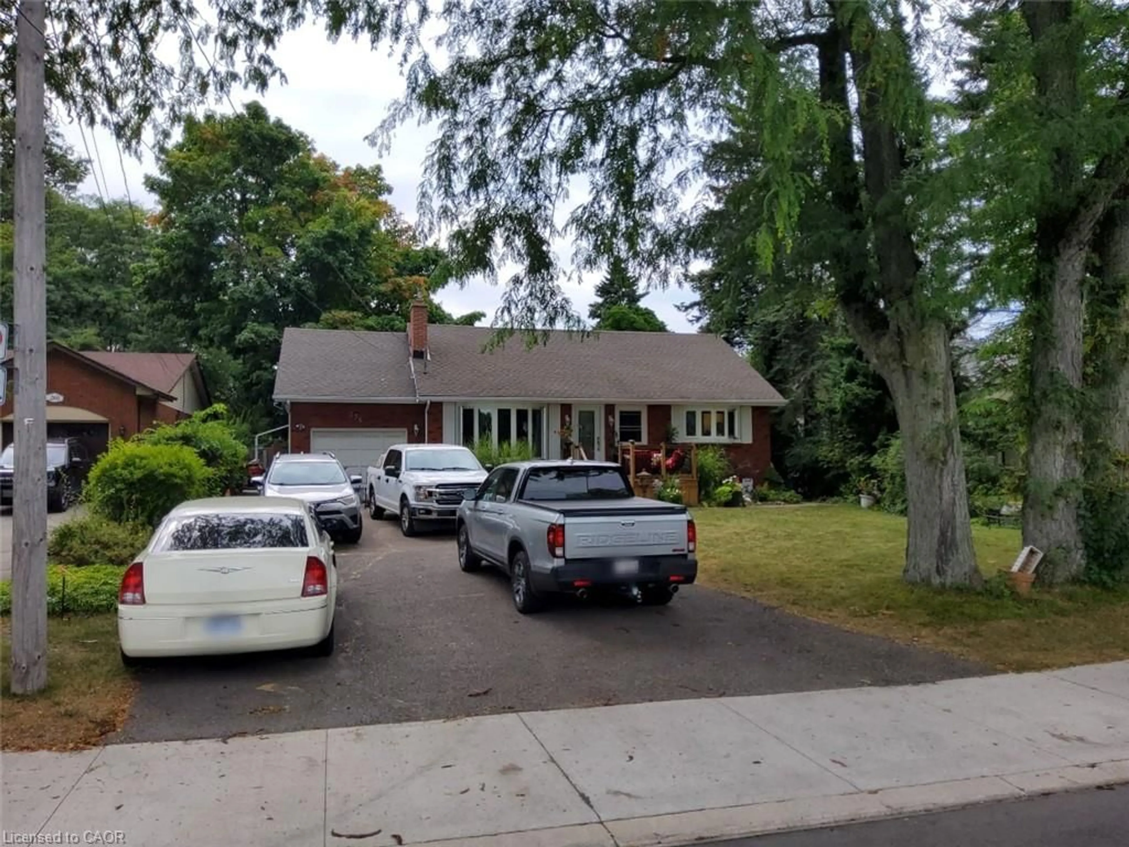 Unknown for 256 Southcote Rd, Hamilton Ontario L9G 2W1