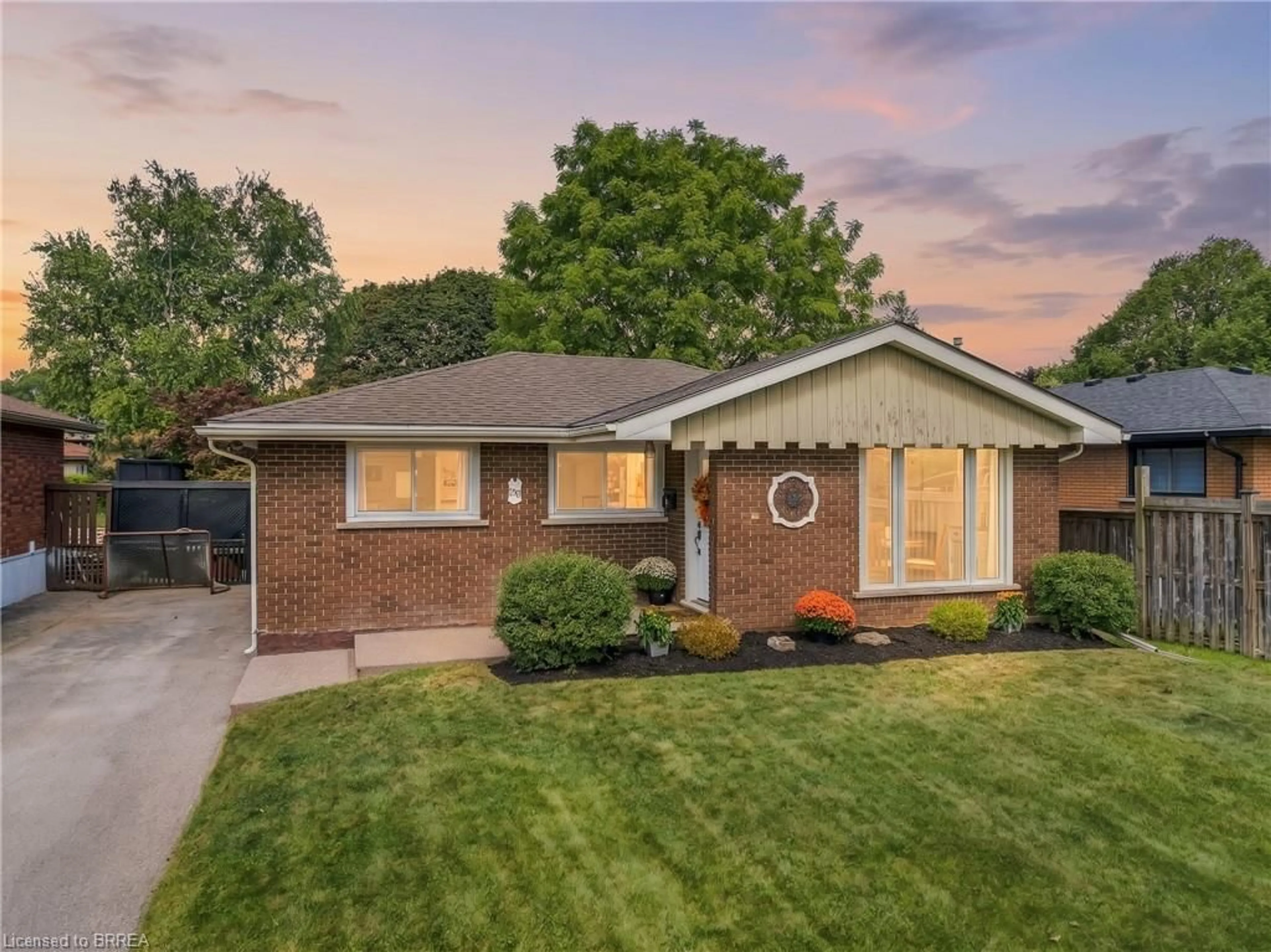 Home with brick exterior material, street for 47 Buckingham St, Brantford Ontario N3R 3B2