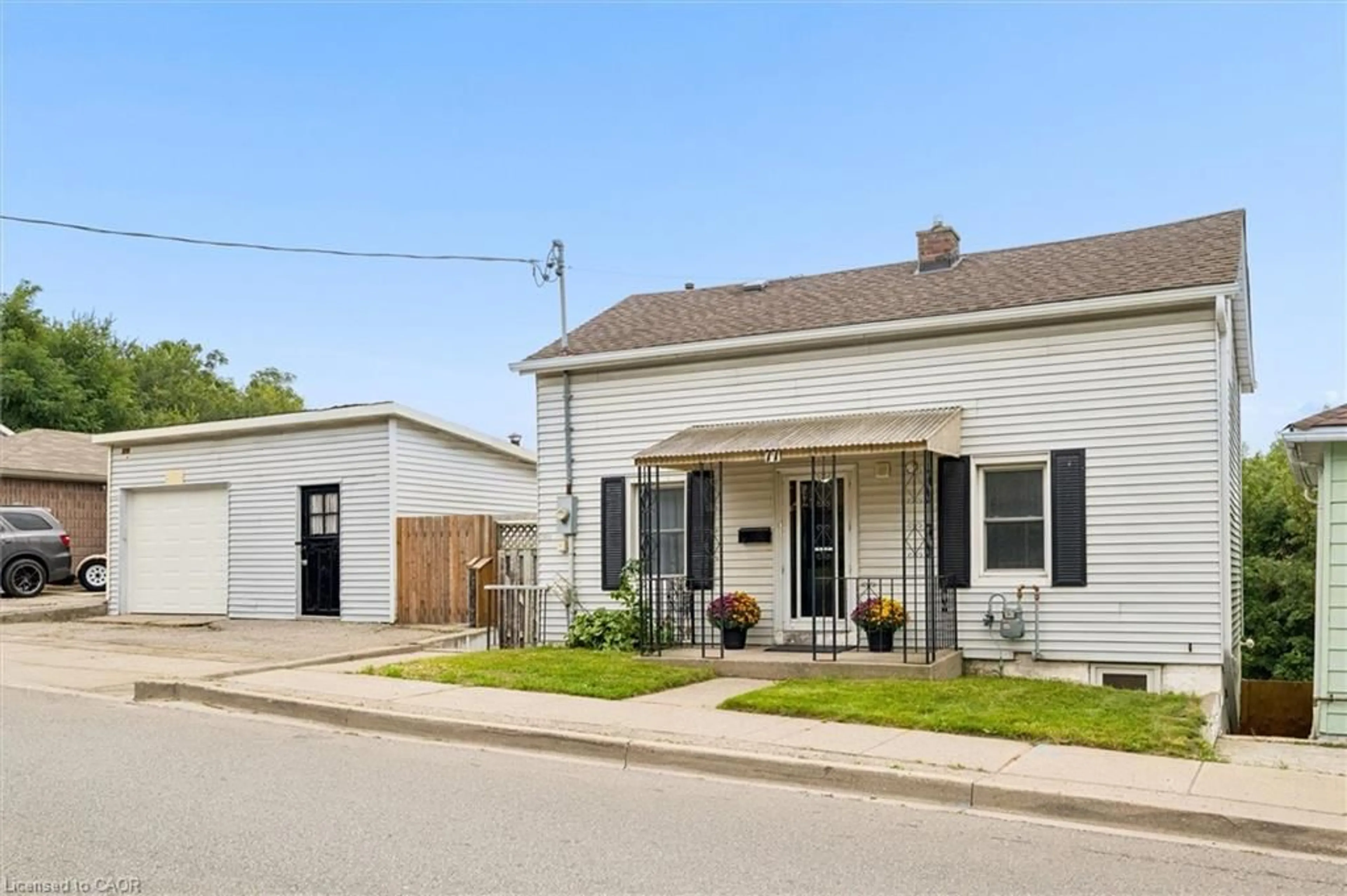 Unknown for 77 Beverly St, Cambridge Ontario N1R 3Z6
