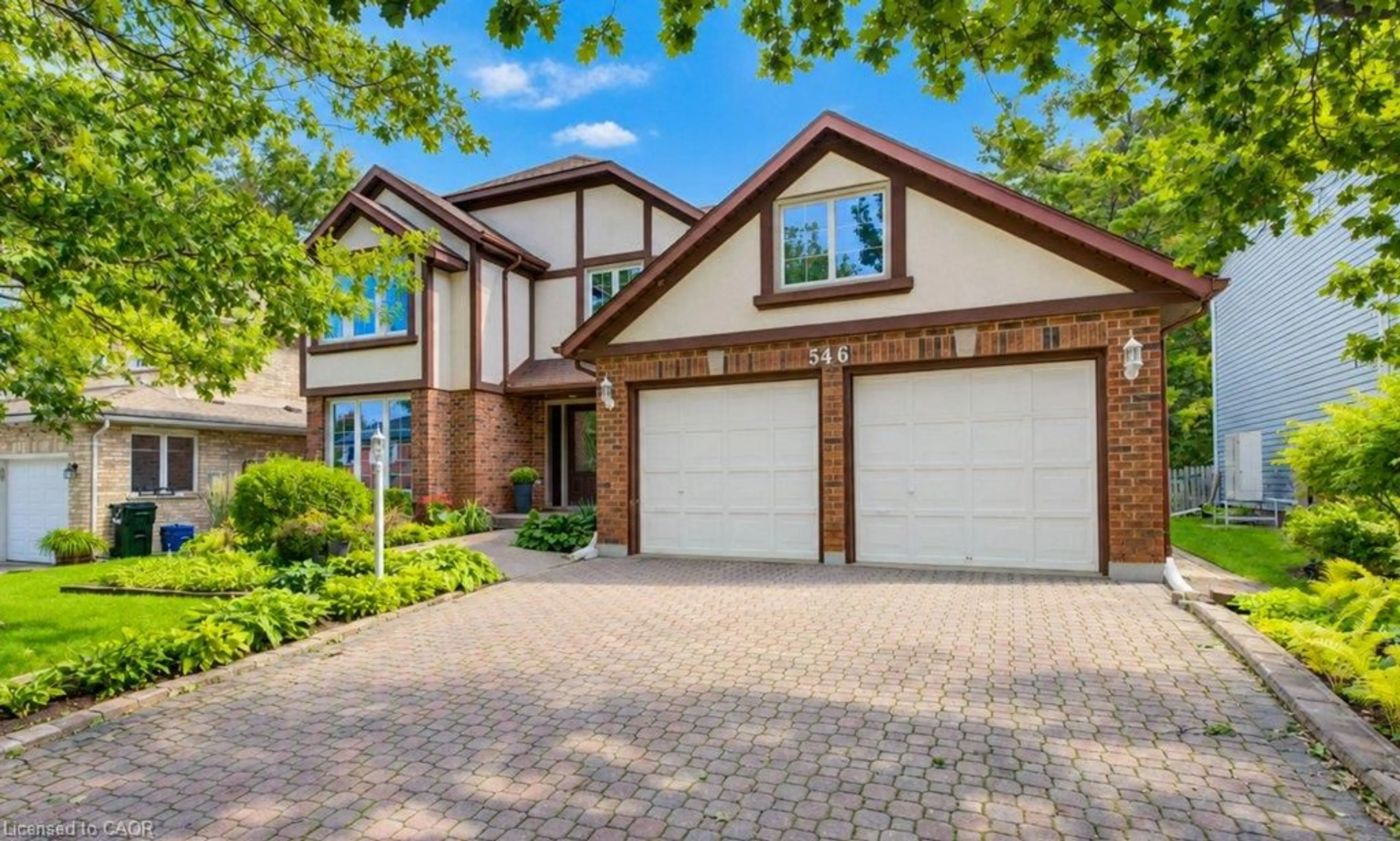 Home with brick exterior material, street for 546 Sandbrooke Crt, Waterloo Ontario N2T 2H4