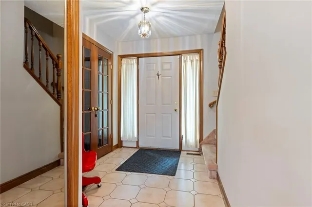 8 Beckett Dr, Brantford 5