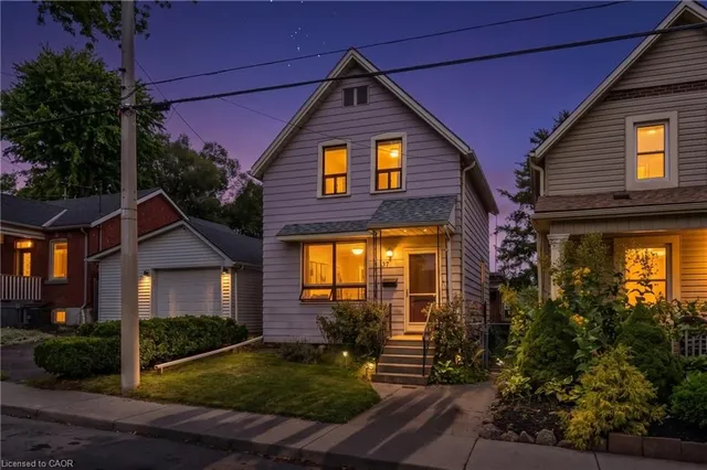 157 Macaulay St, Hamilton 2