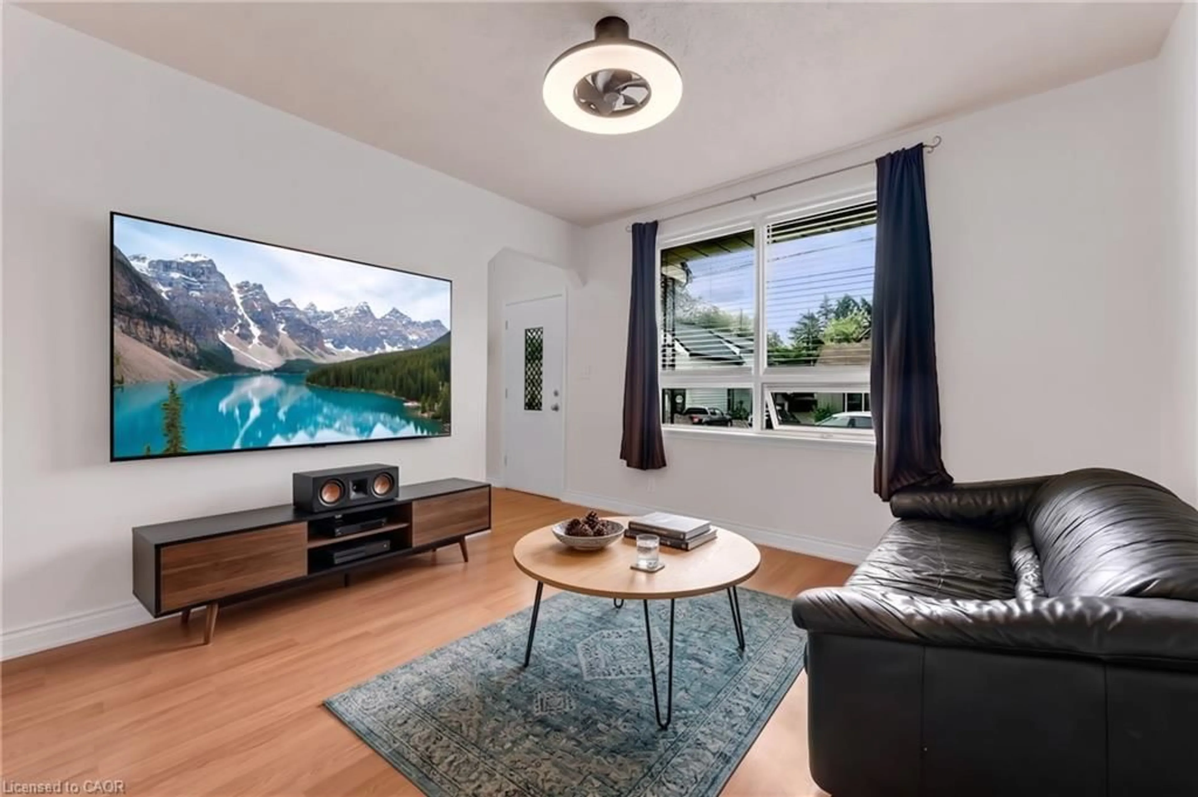 Home theater for 157 Macaulay St, Hamilton Ontario L8L 3X5