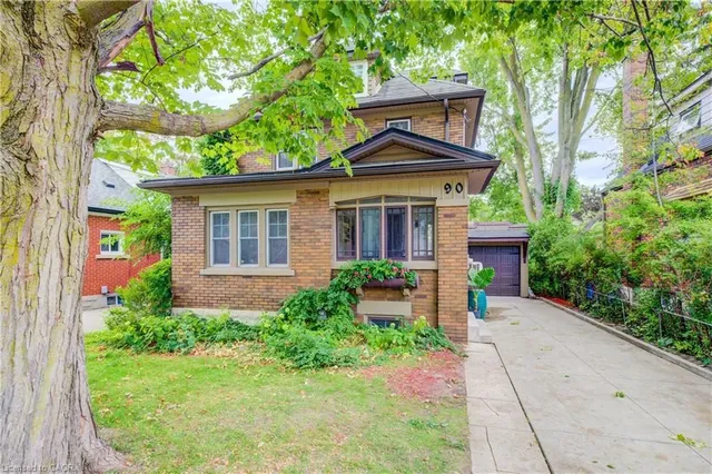 90 Brock St, Kitchener 2