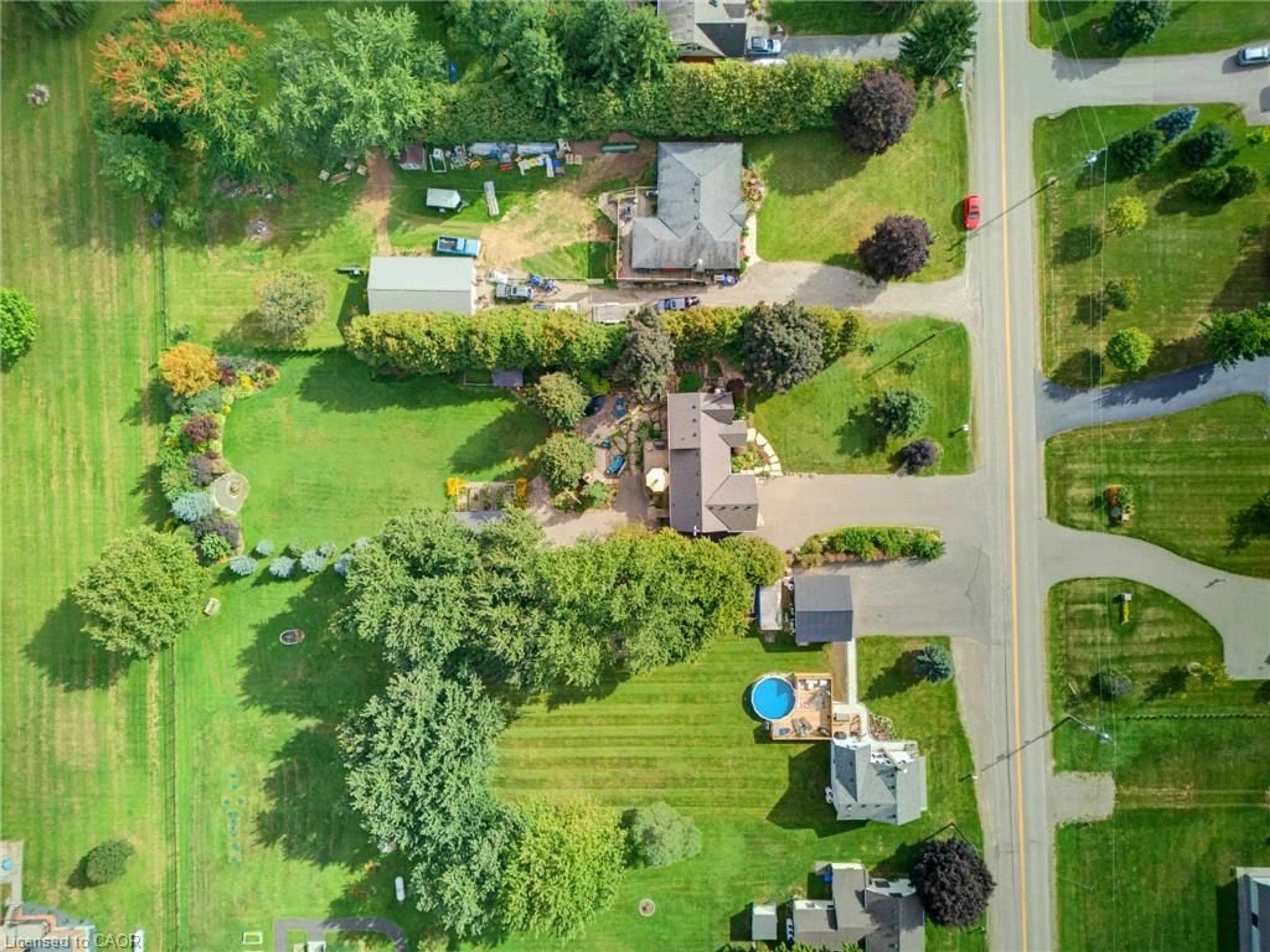 A pic from outside/outdoor area/front of a property/back of a property/a pic from drone, street for 1084 Westover Rd, Hamilton Ontario N0B 1L0