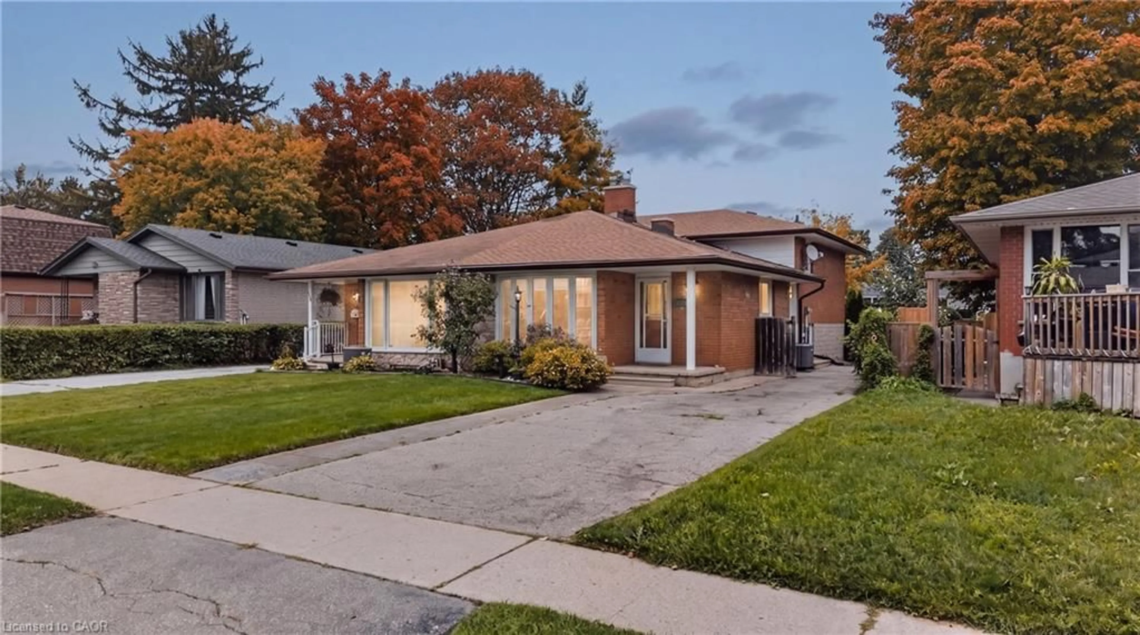 Home with brick exterior material, street for 1393 Pineview Ave, Cambridge Ontario N3H 4K4