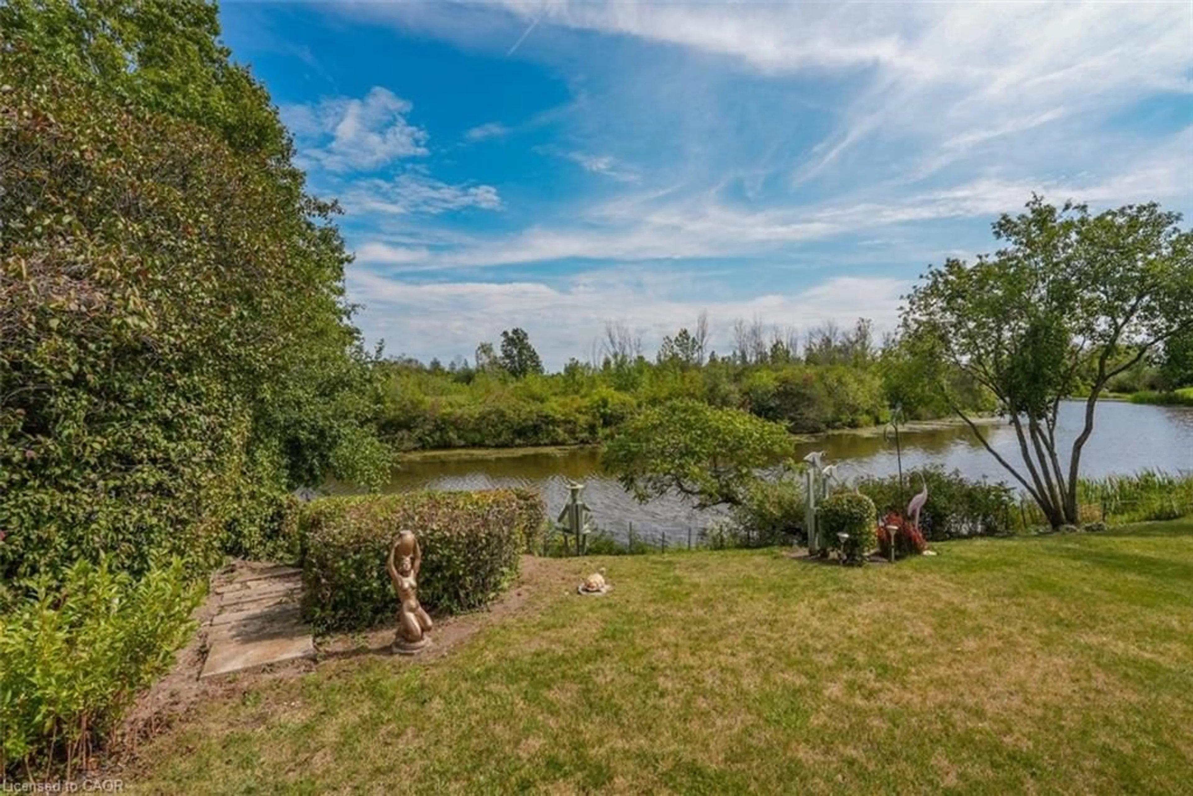 A pic from outside/outdoor area/front of a property/back of a property/a pic from drone, water/lake/river/ocean view for 3033 Townline Rd #518, Stevensville Ontario L0S 1S1