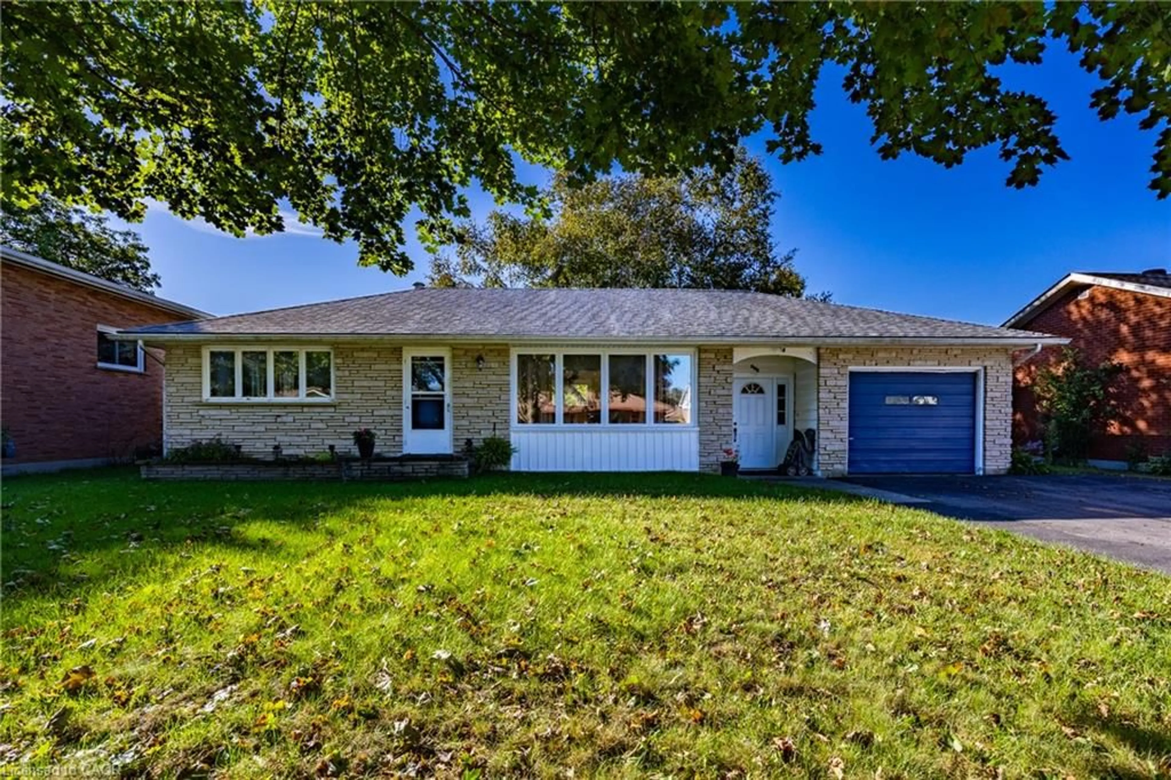 Home with brick exterior material, street for 154 First Ave, Delhi Ontario N4B 1G4