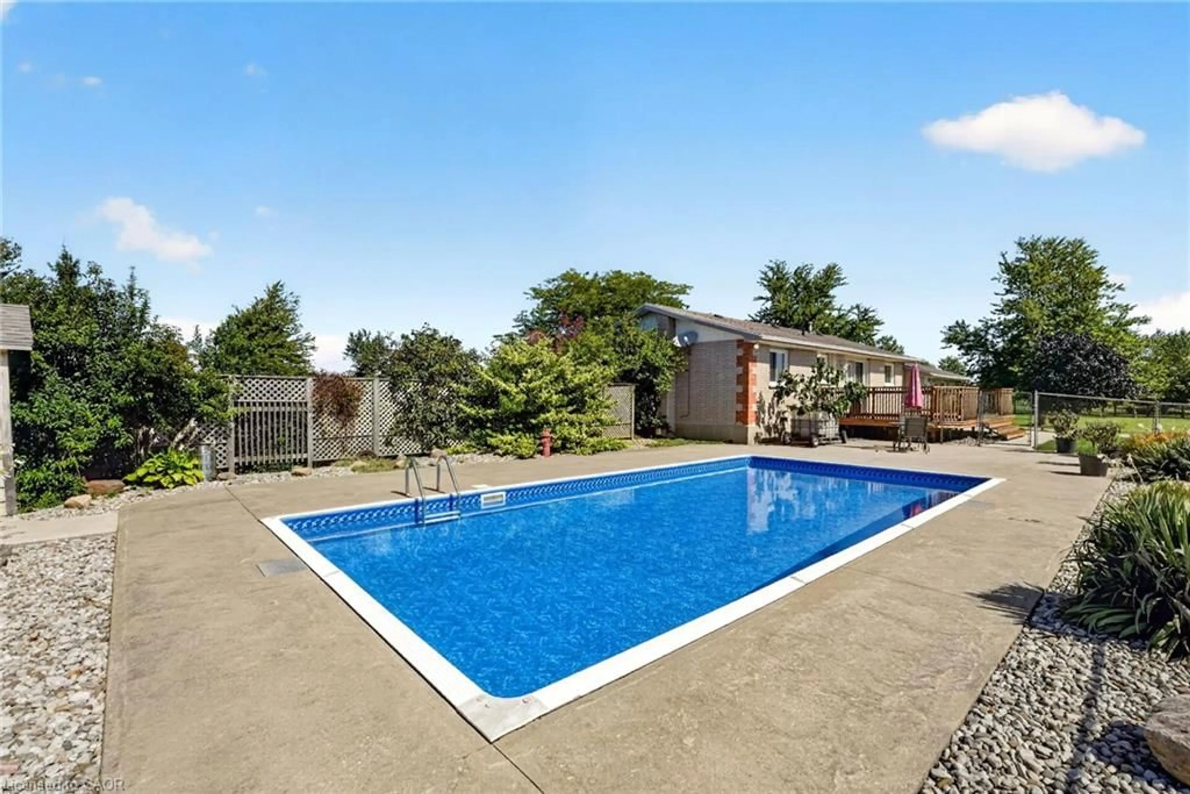 Pool for 6002 Rainham Rd, Dunnville Ontario N1A 2W8