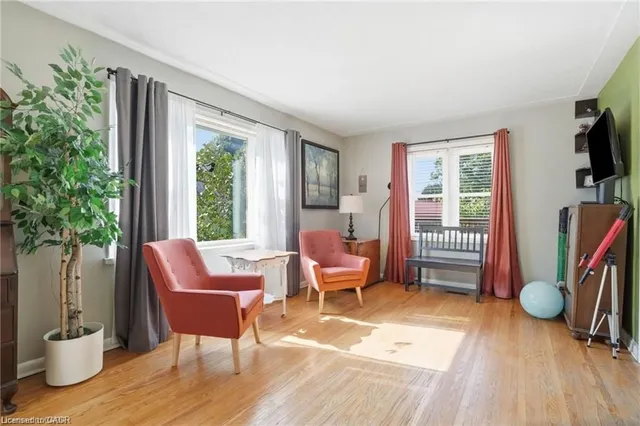 19 Victoria St, Paris 5