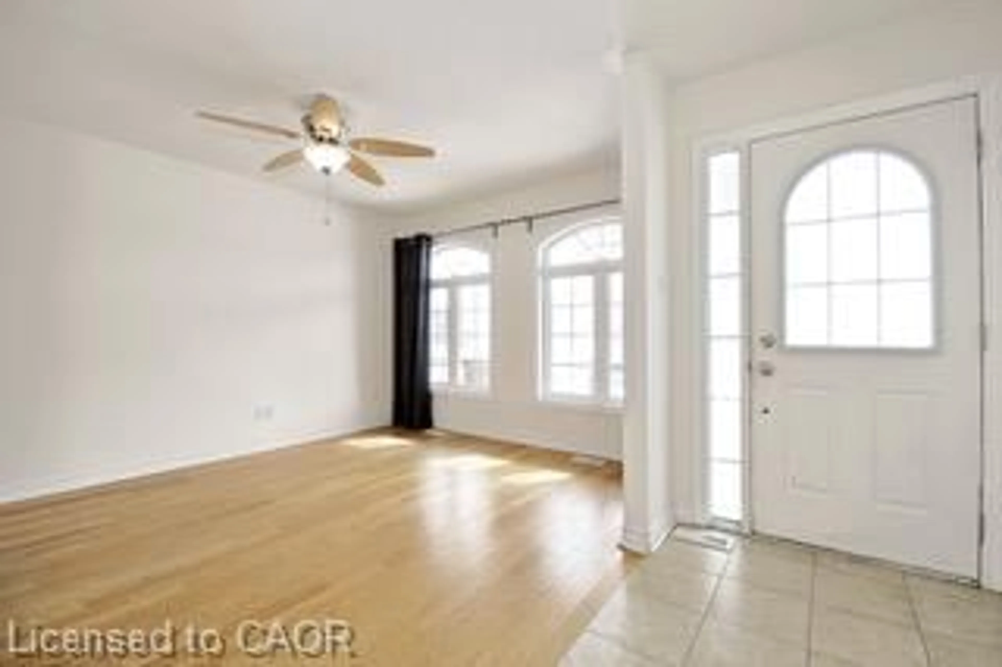 A pic of a room for 955 Adams Ave, Listowel Ontario N4W 0E6