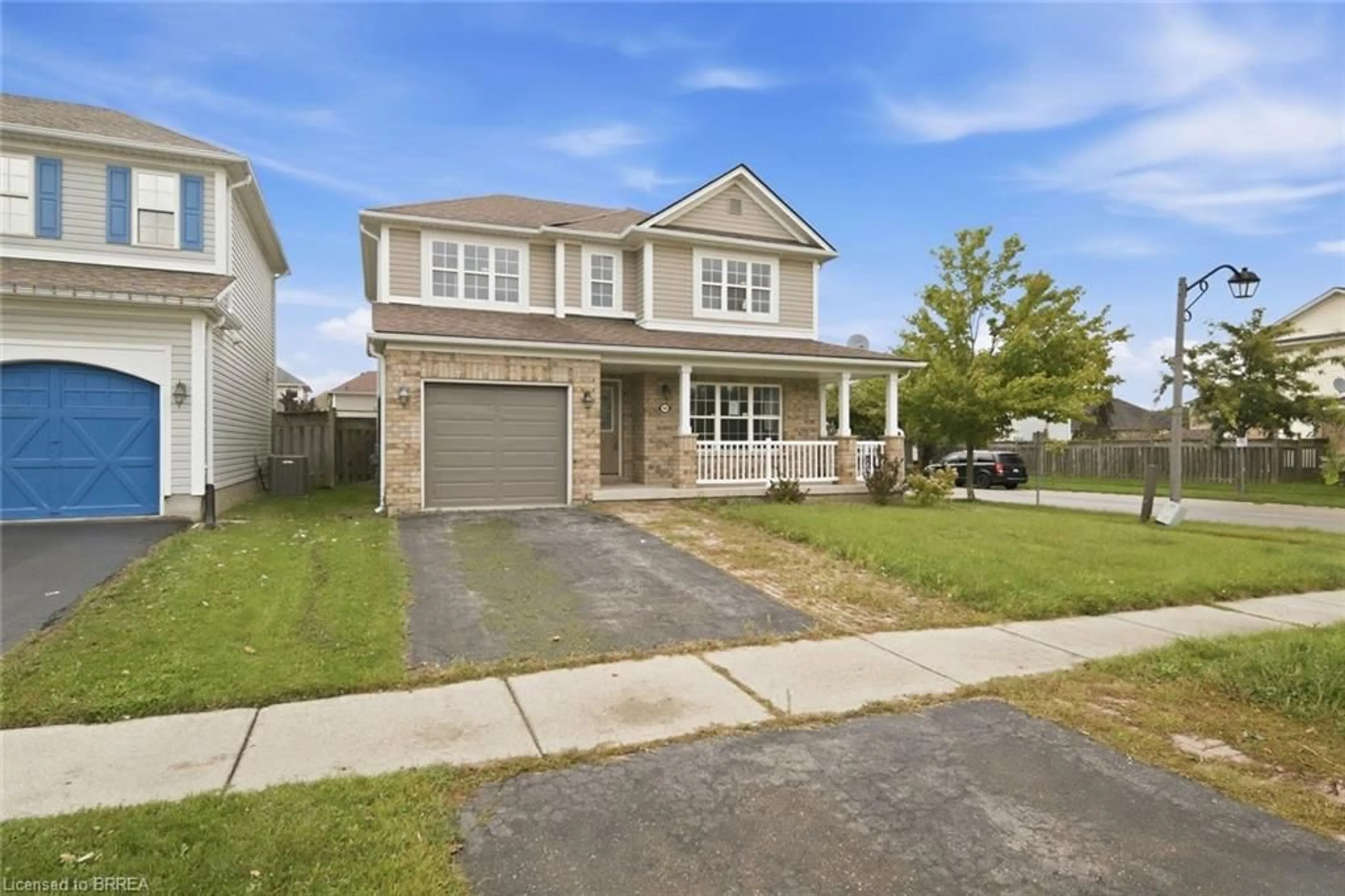Home with vinyl exterior material, street for 90 Osborn Ave, Brantford Ontario N3T 6R3