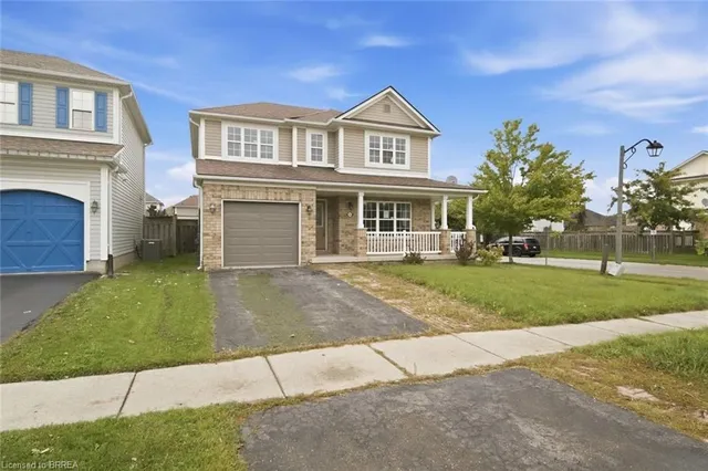 90 Osborn Ave, Brantford 3