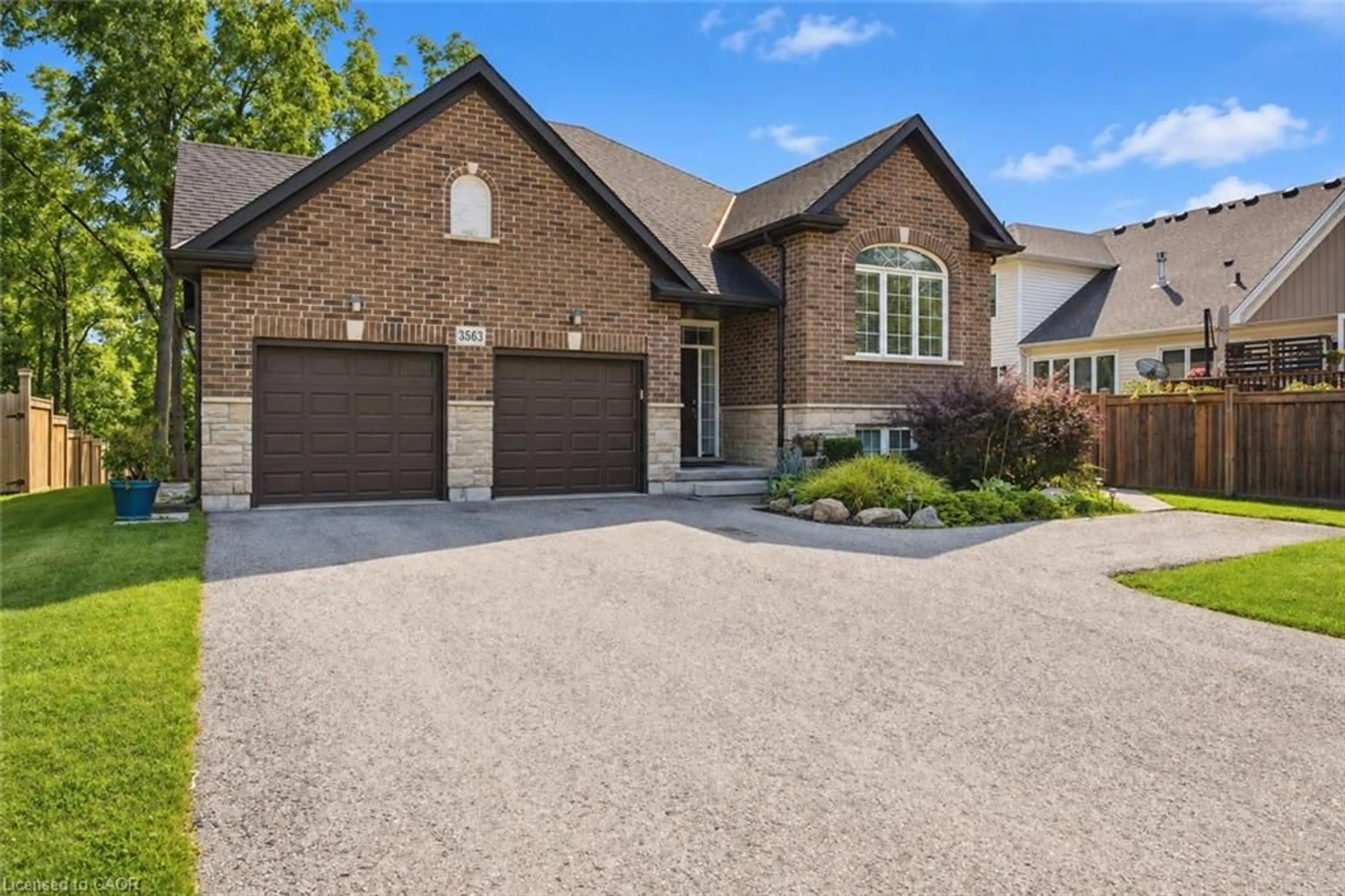 Home with brick exterior material, street for 3563 Dominion Rd, Fort Erie Ontario L0S 1N0