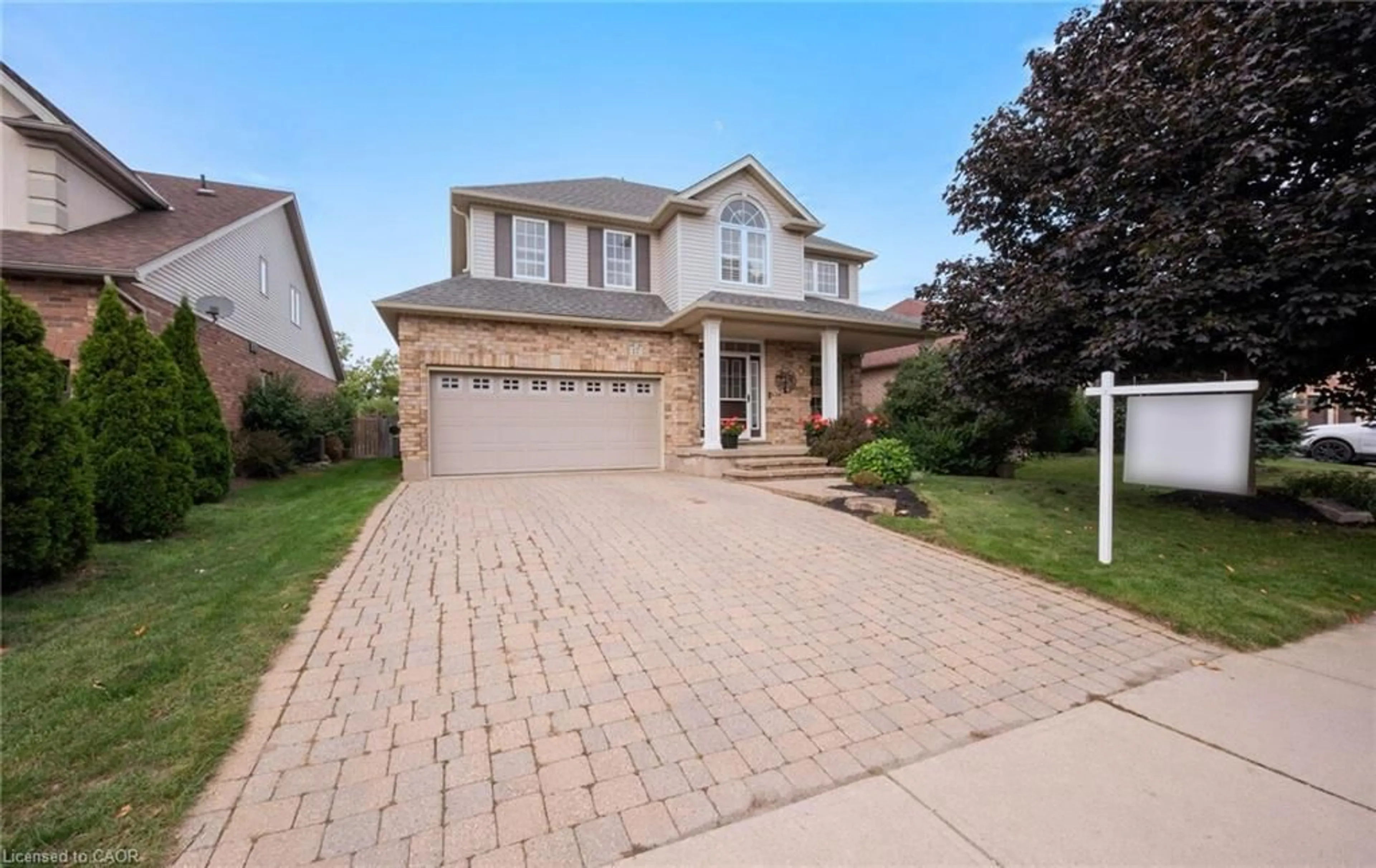 Home with brick exterior material, street for 17 Nelles St, Acton Ontario L7J 2Y7