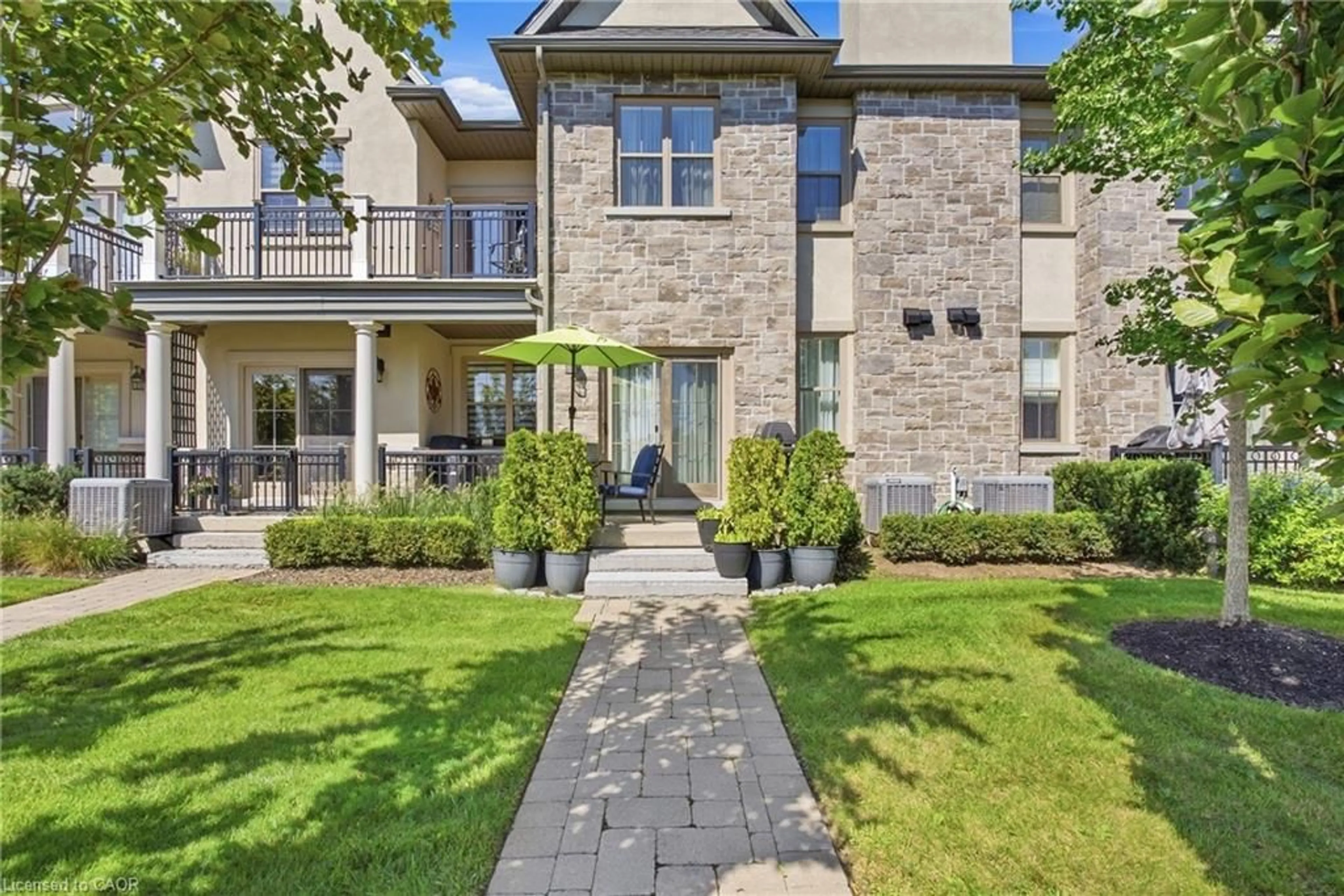 Home with brick exterior material, street for 31 St Andrews Lane, Niagara-on-the-Lake Ontario L0S 1J0