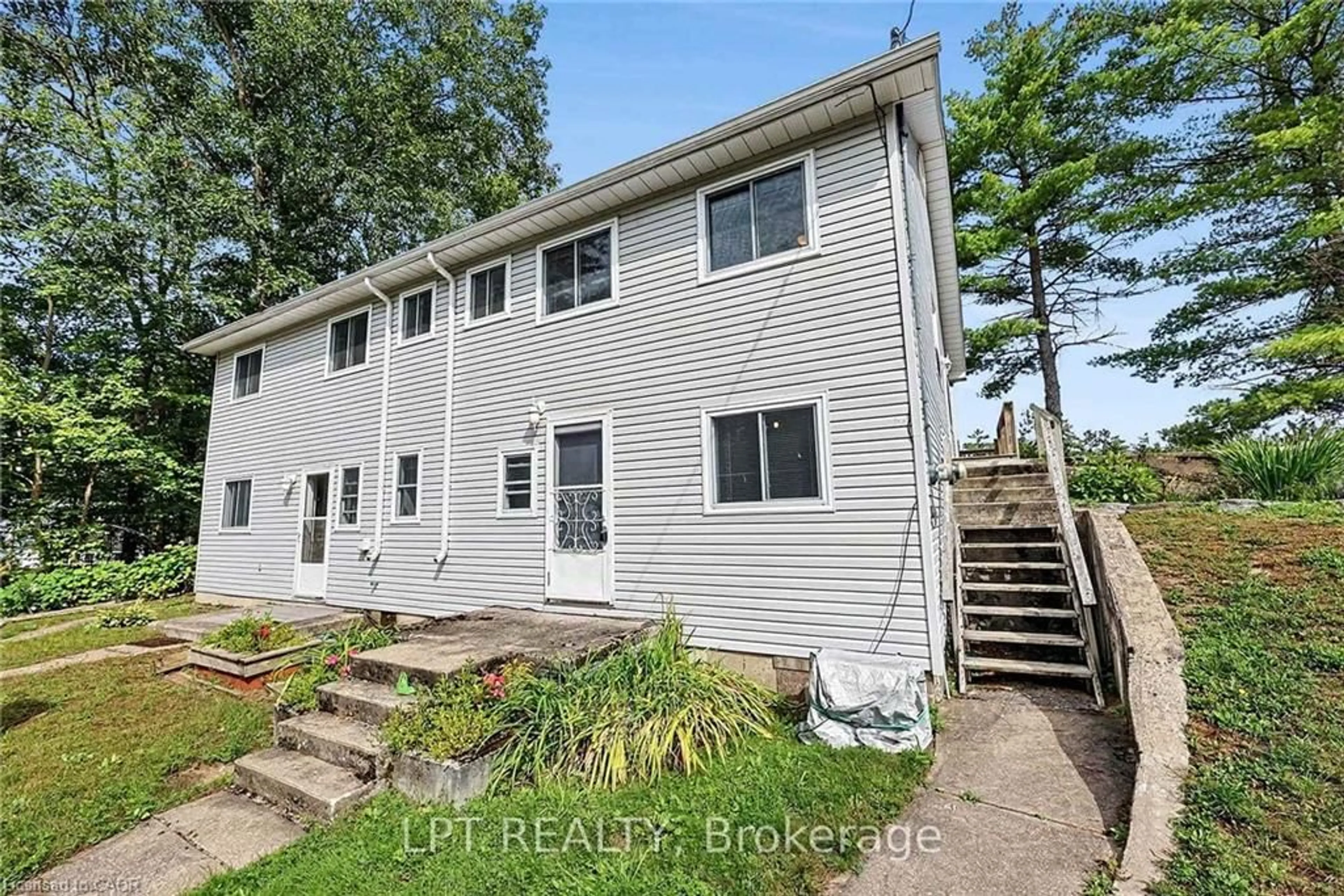 Unknown for 5 Pinetree Rd S1 Rd, Gravenhurst Ontario P1P 0E2