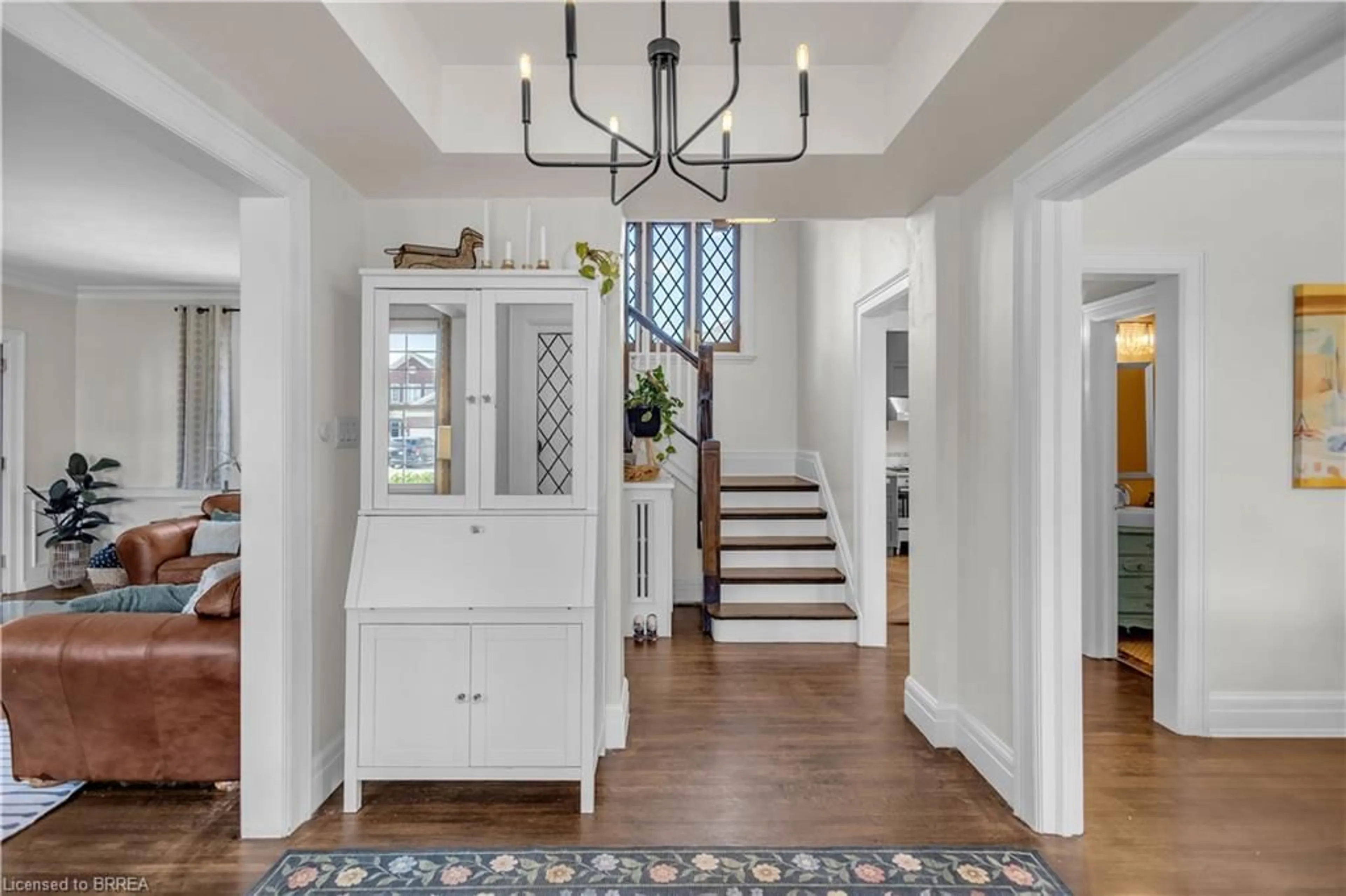 Indoor entryway for 11 Hawarden Ave, Brantford Ontario N3T 4H2