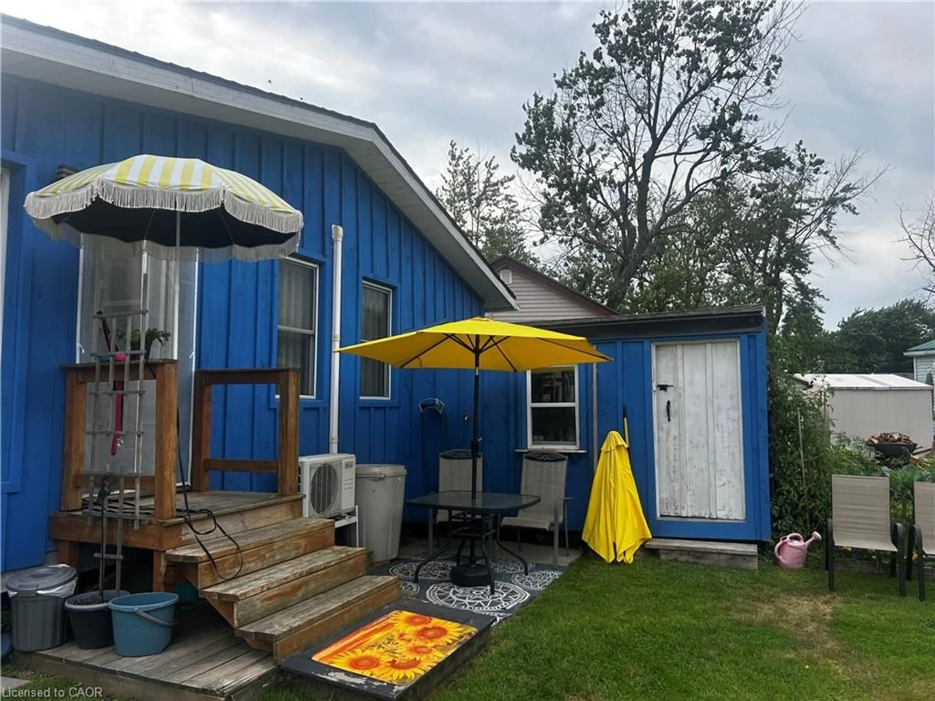 Patio, street for 14 Pike St, Selkirk Ontario N0A 1P0