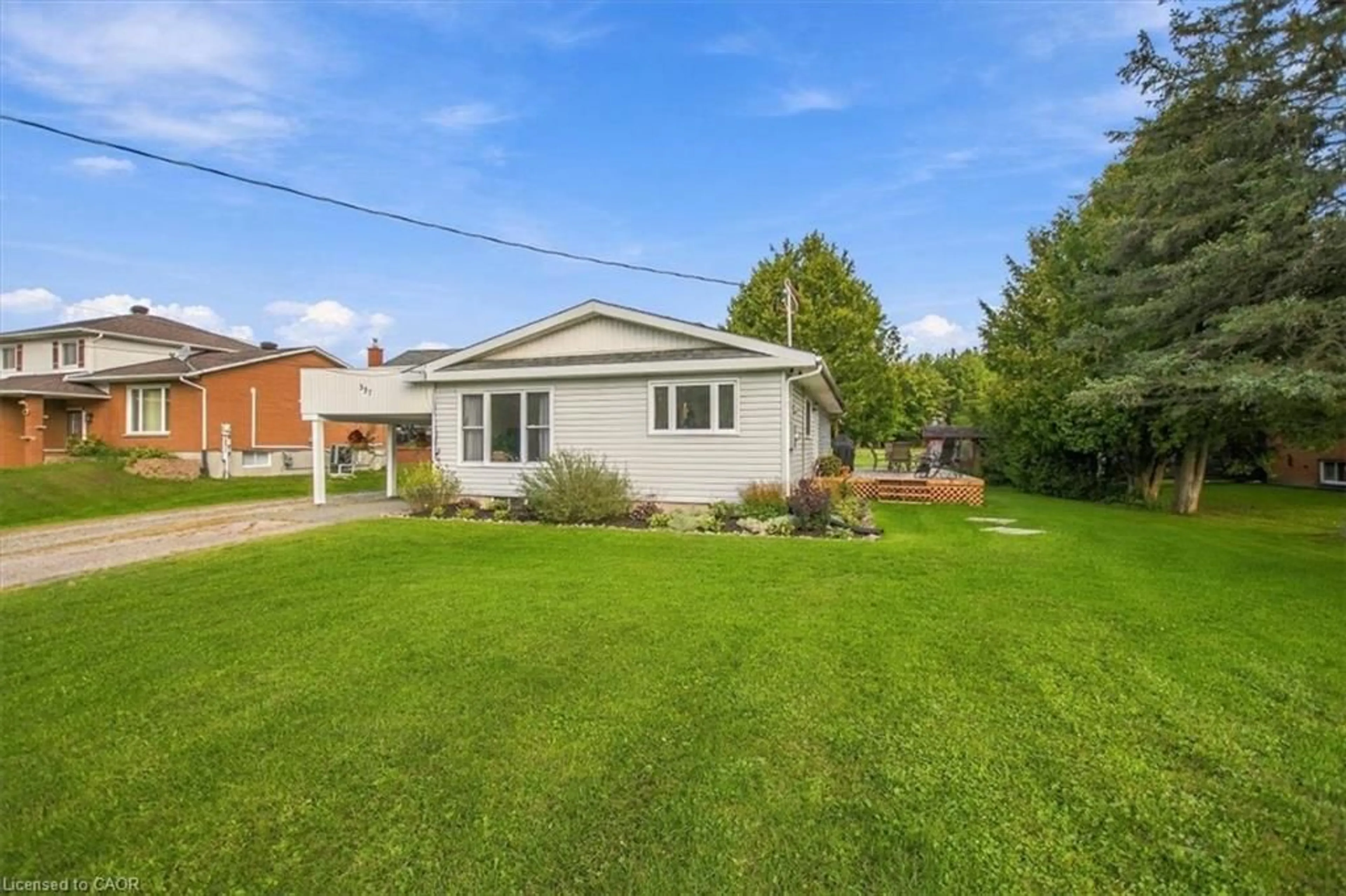 A pic from outside/outdoor area/front of a property/back of a property/a pic from drone, street for 397 Sabourin Rd, Sturgeon Falls Ontario P2B 2P5