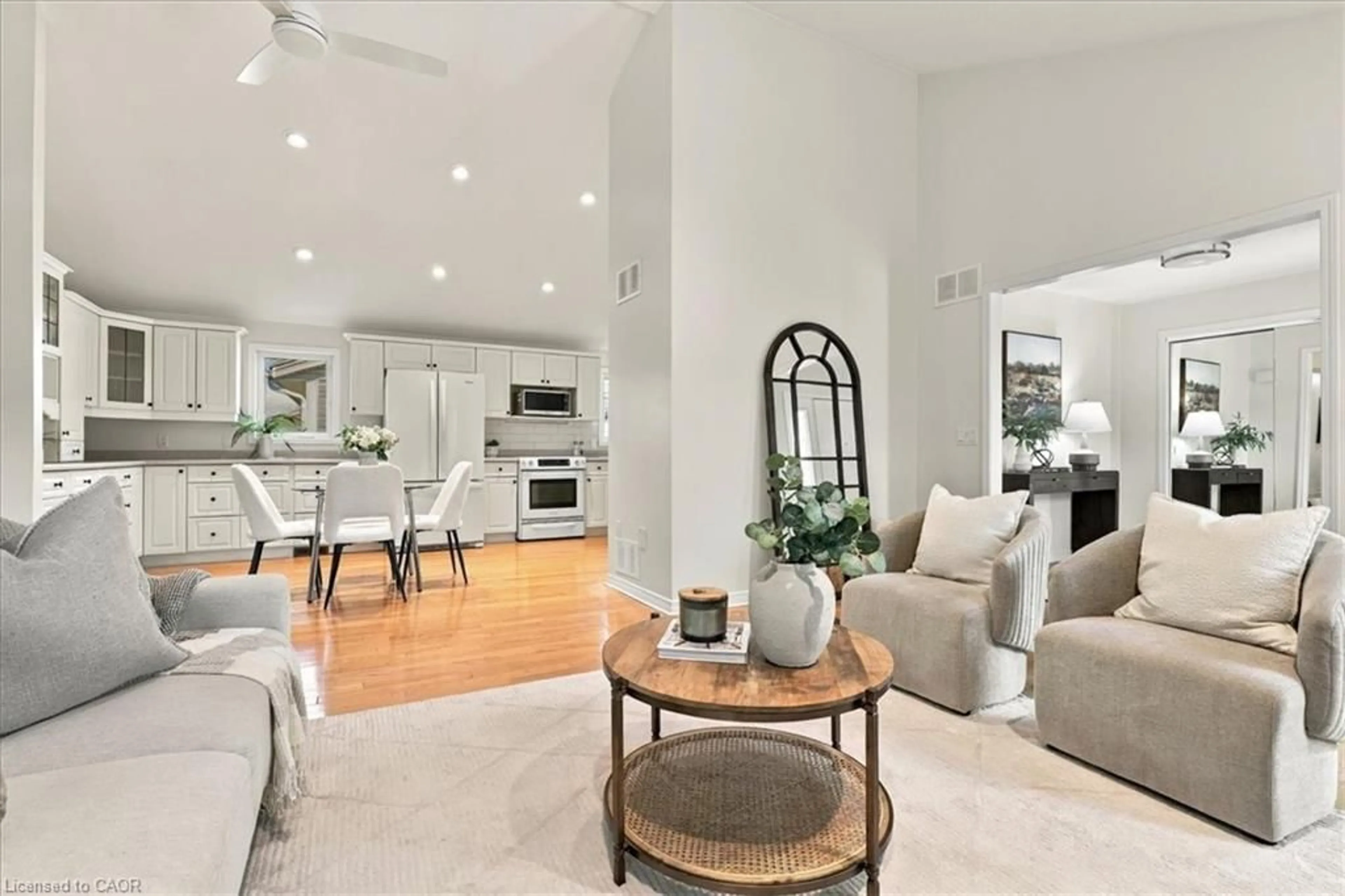 Living room with furniture, ceramic/tile floor for 150 Wesley Cres, Waterloo Ontario N2J 4G8