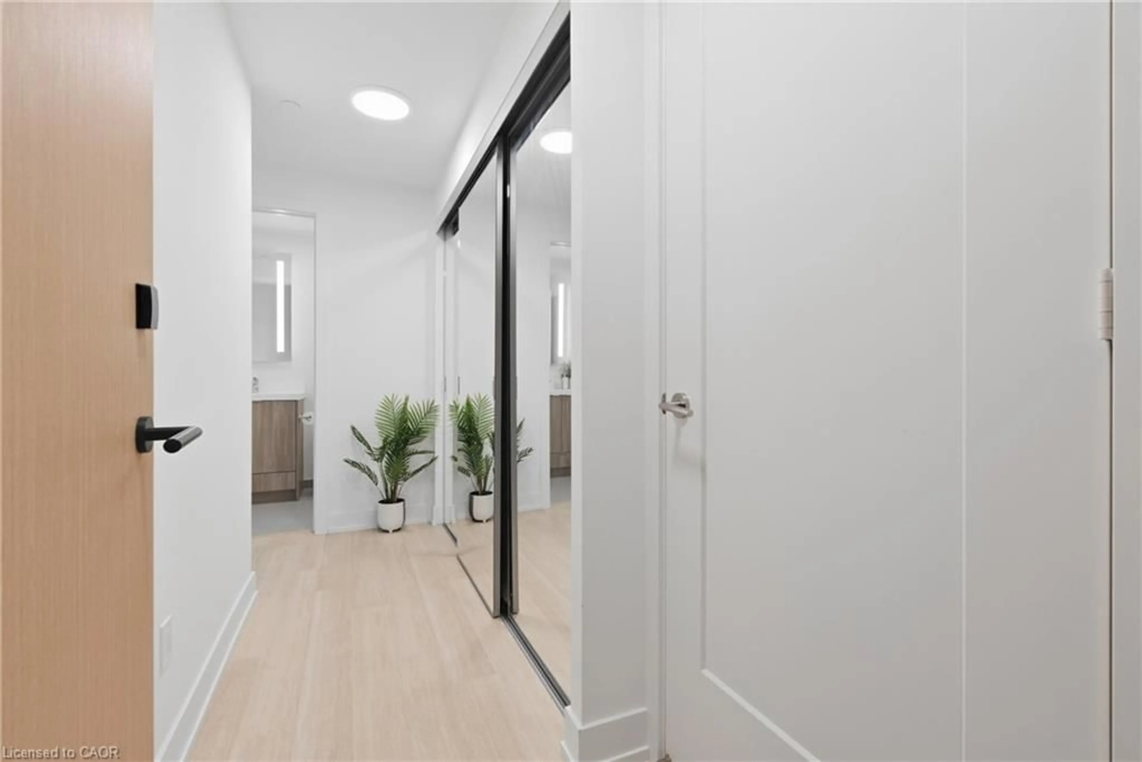 Indoor entryway for 60 Central Park Roadway #2010, Etobicoke Ontario M9A 0E6