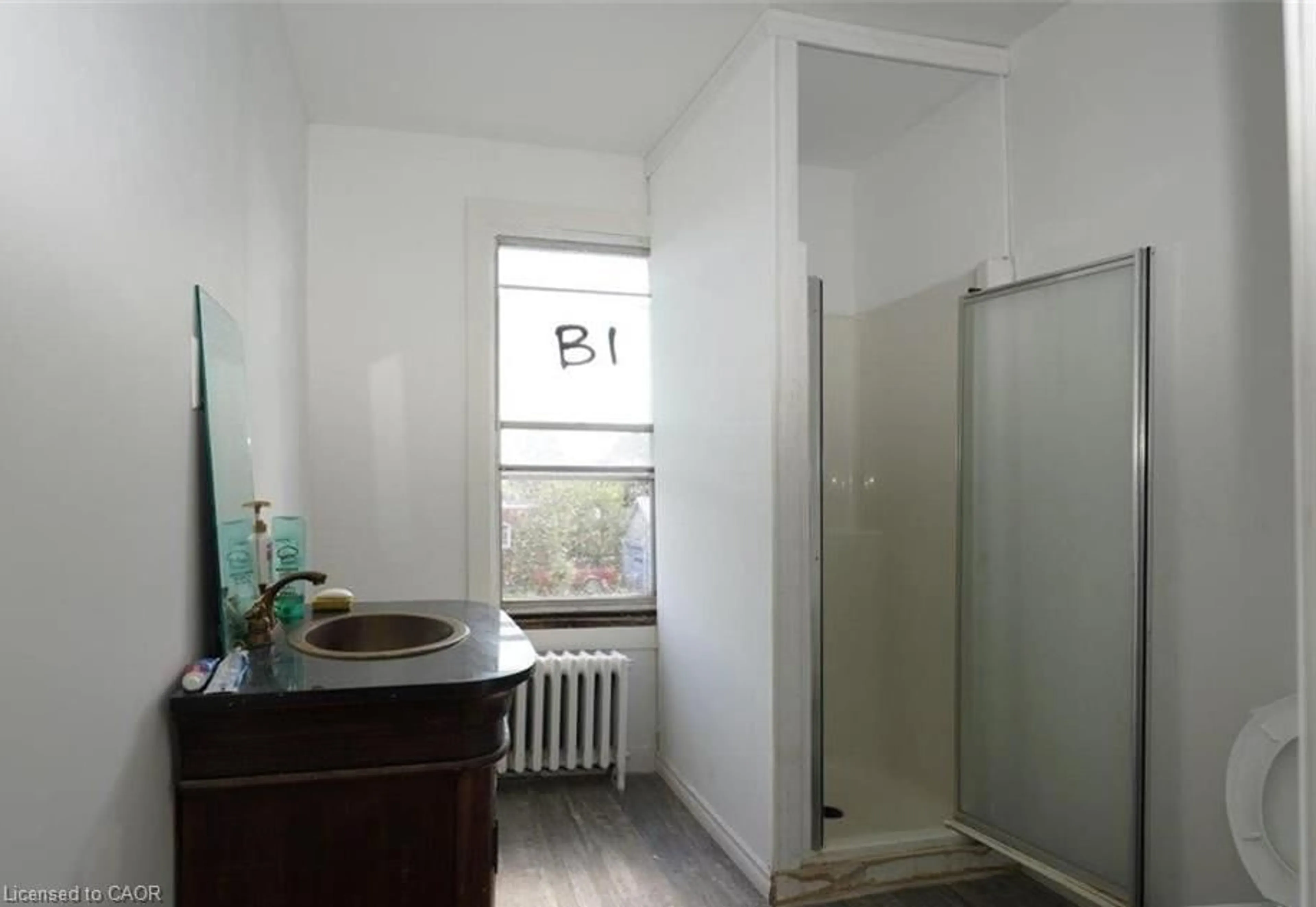 A pic of a room for 13 Albert St, Welland Ontario L3B 4G1