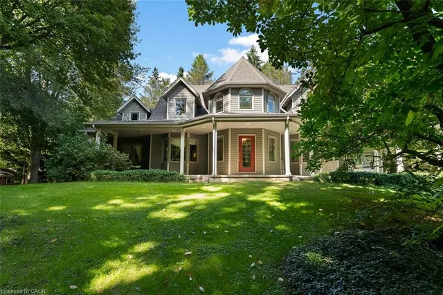 1110 Centre St, Fenwick 2