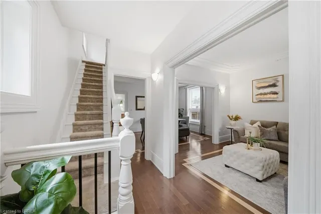 271 Park Ave, Brantford 5