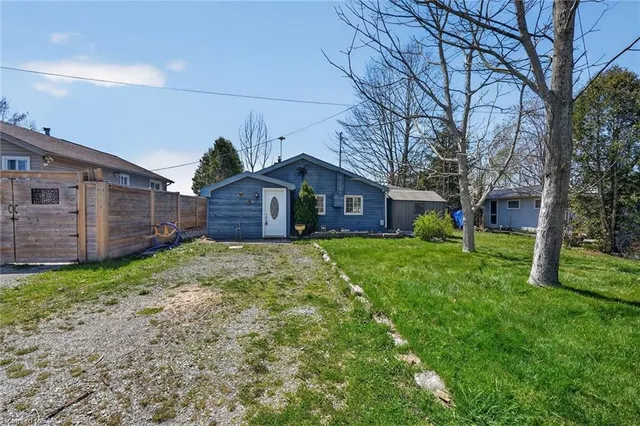 111 Haldimand Rd 17, Dunnville 3