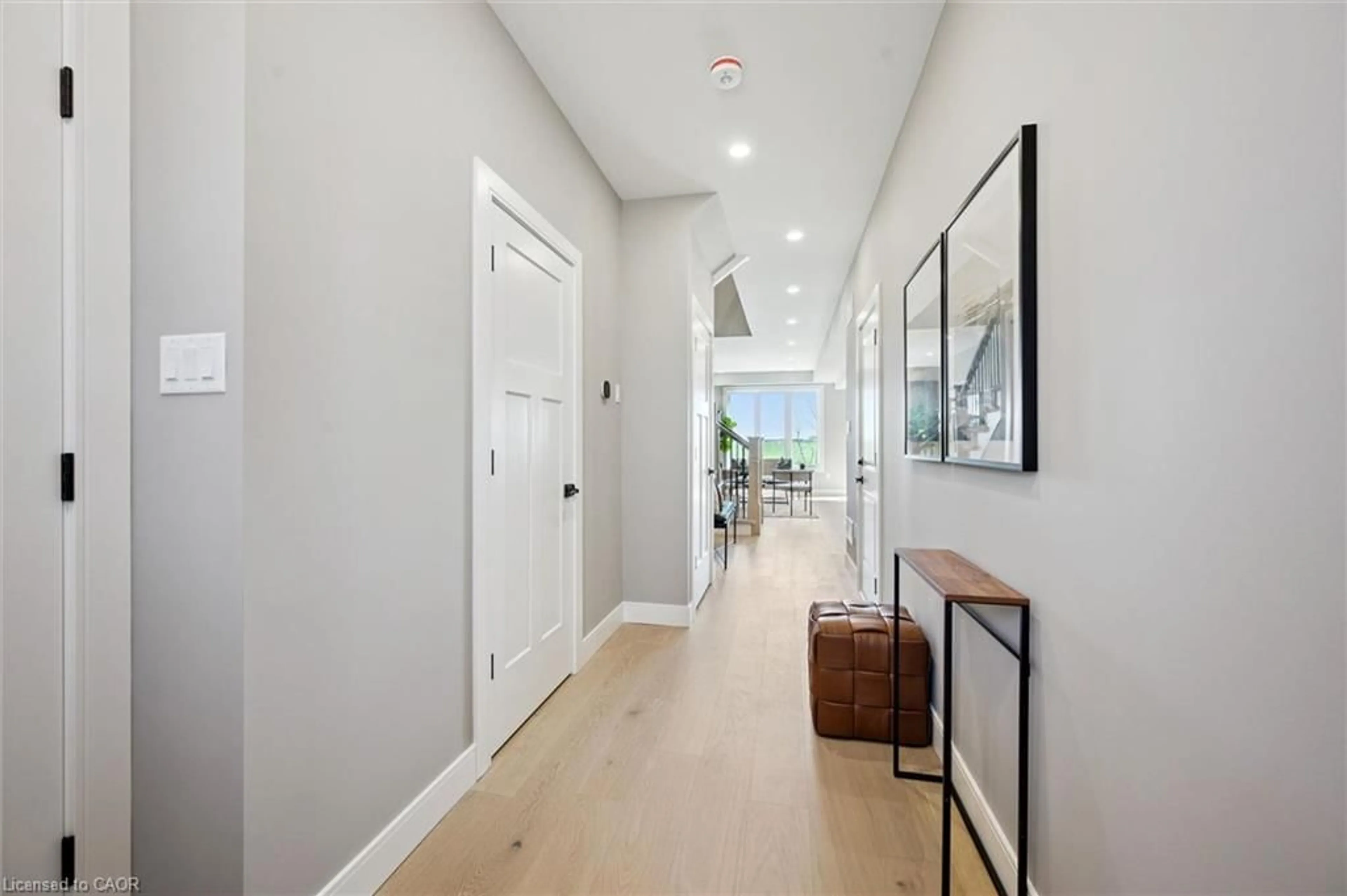 Indoor entryway for 46 Walker Rd, Ingersoll Ontario N5C 4H3