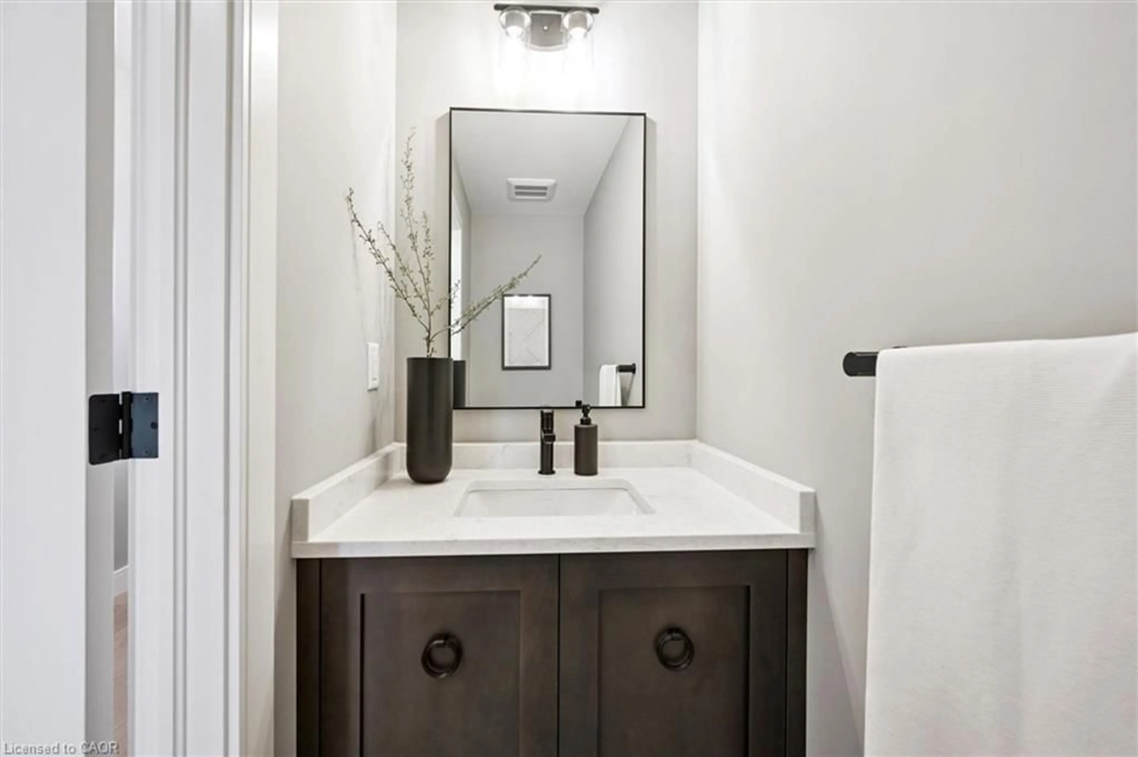 Contemporary bathroom, ceramic/tile floor for 46 Walker Rd, Ingersoll Ontario N5C 4H3