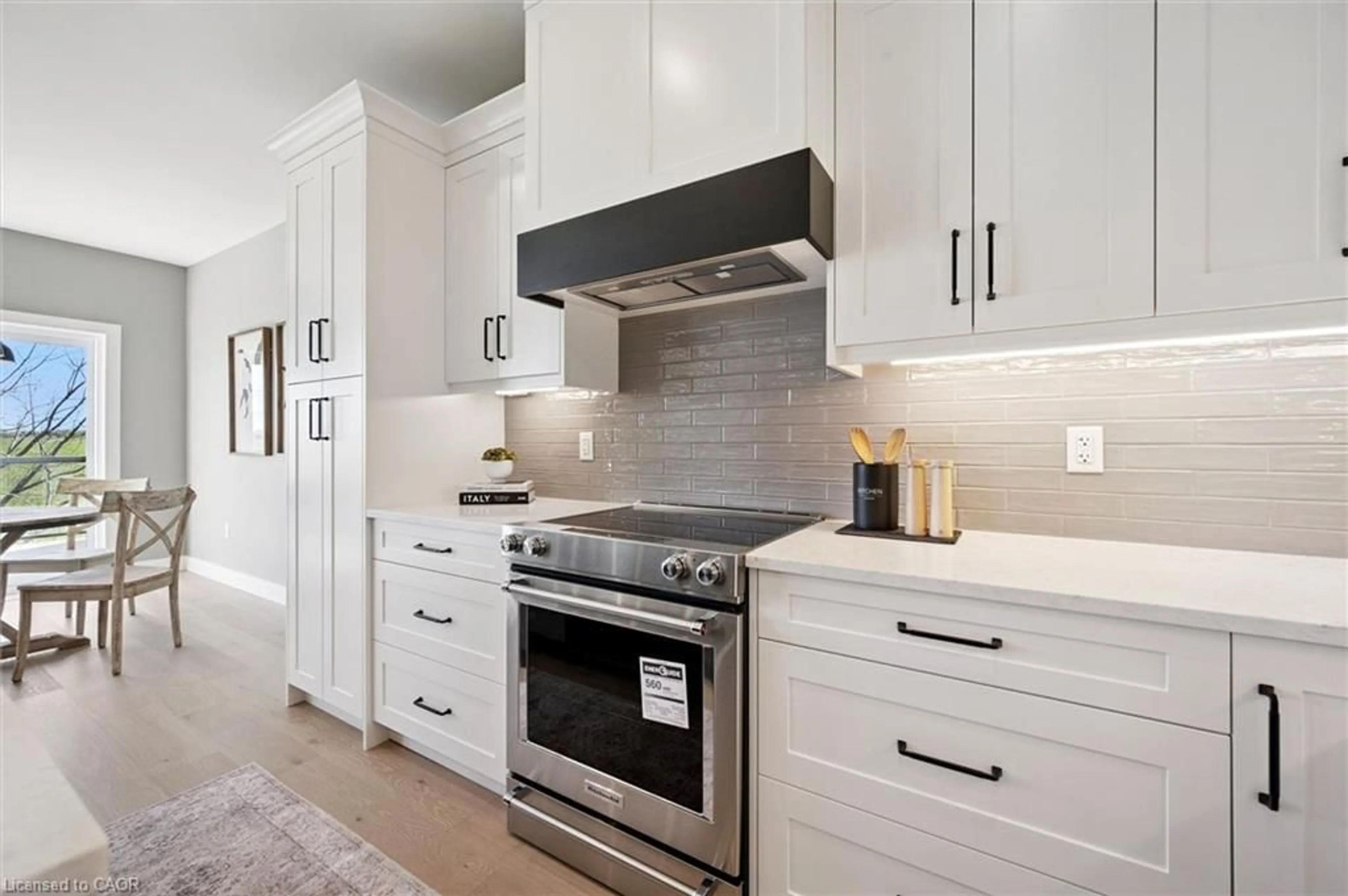 Contemporary kitchen, ceramic/tile floor for 46 Walker Rd, Ingersoll Ontario N5C 4H3