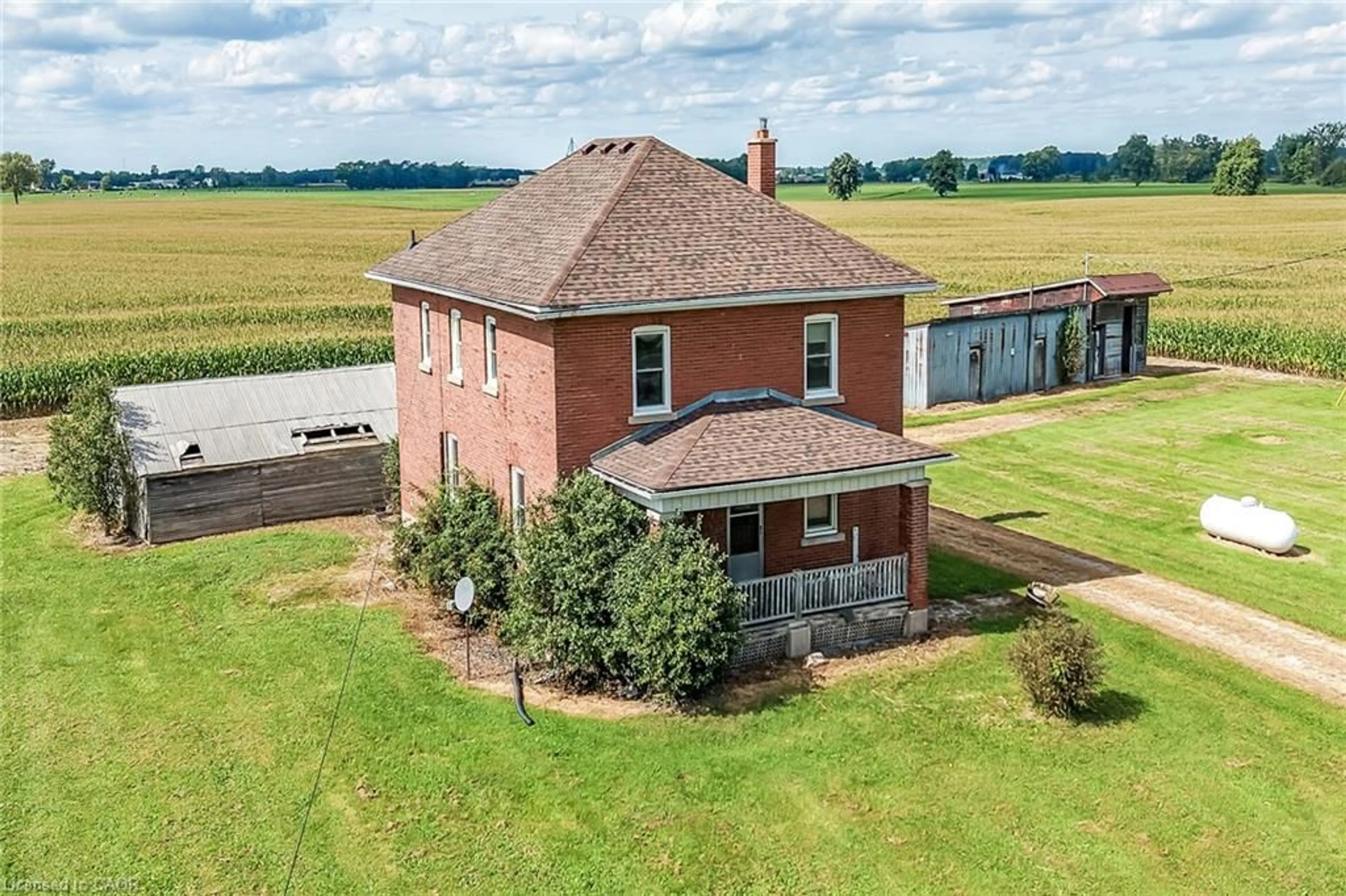 A pic from outside/outdoor area/front of a property/back of a property/a pic from drone, building for 3311 Highway 6, Jarvis Ontario N0A 1J0