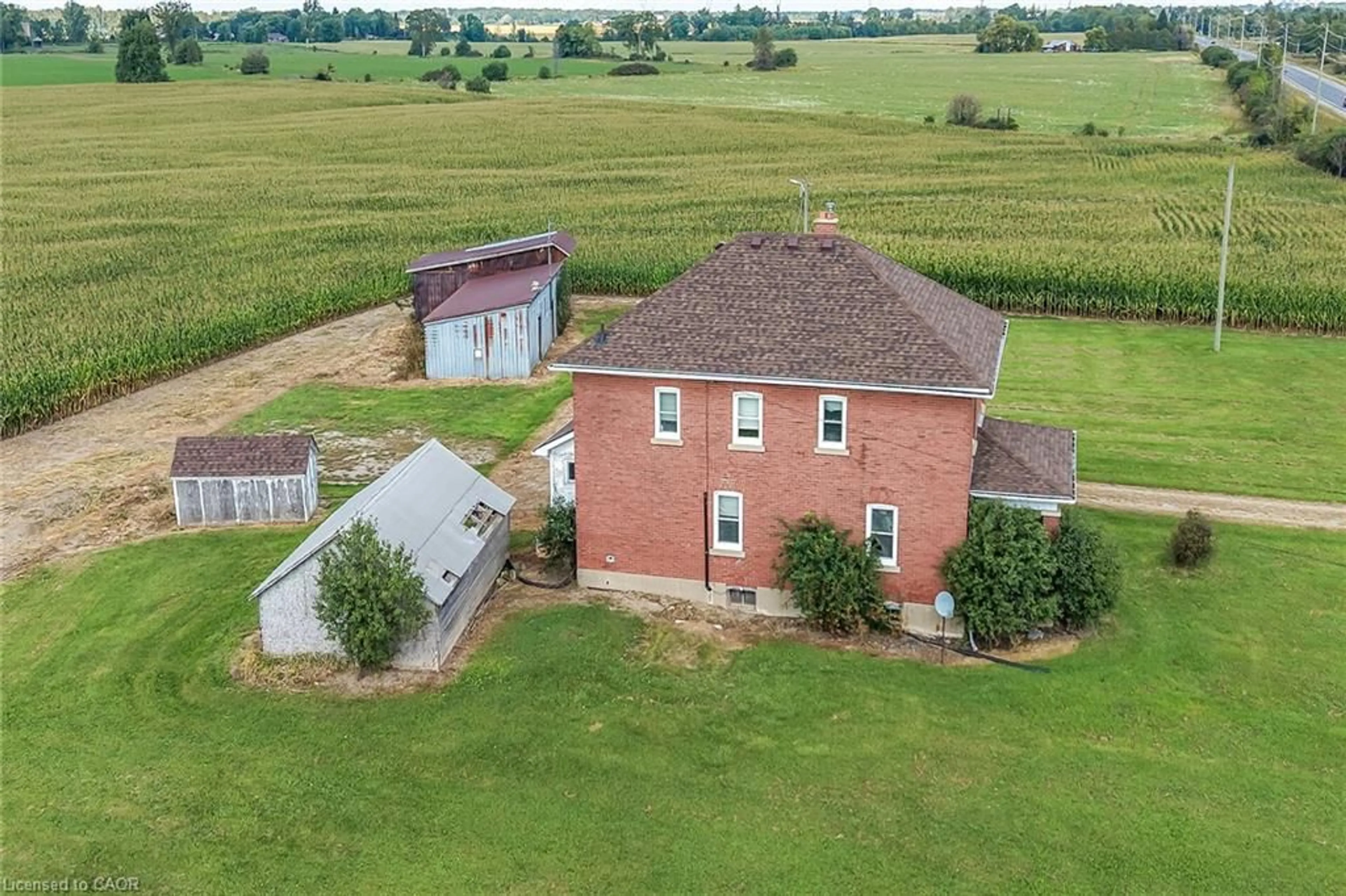 A pic from outside/outdoor area/front of a property/back of a property/a pic from drone, building for 3311 Highway 6, Jarvis Ontario N0A 1J0