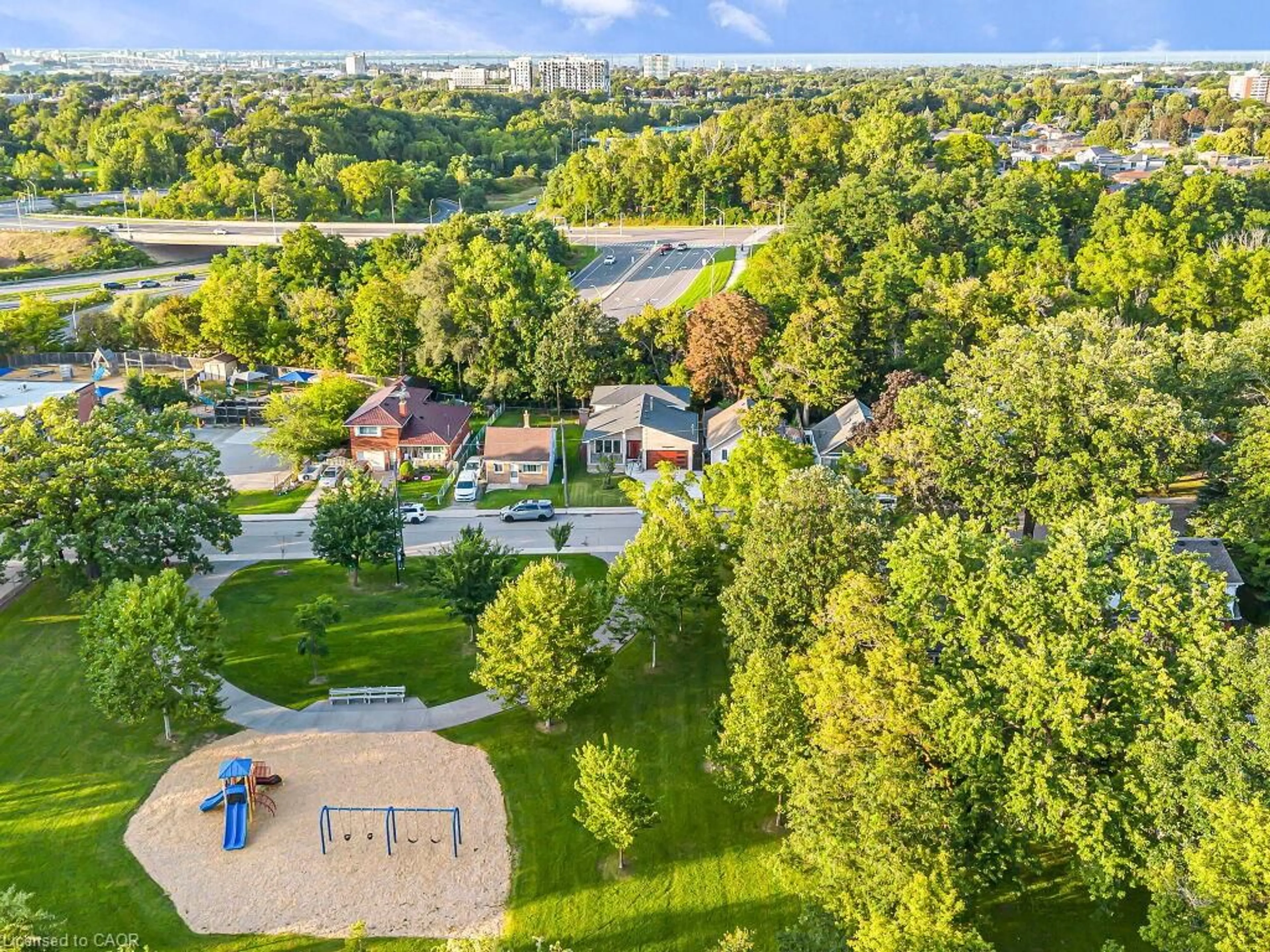 A pic from outside/outdoor area/front of a property/back of a property/a pic from drone, water/lake/river/ocean view for 309 Hixon Rd, Hamilton Ontario L8K 2C8