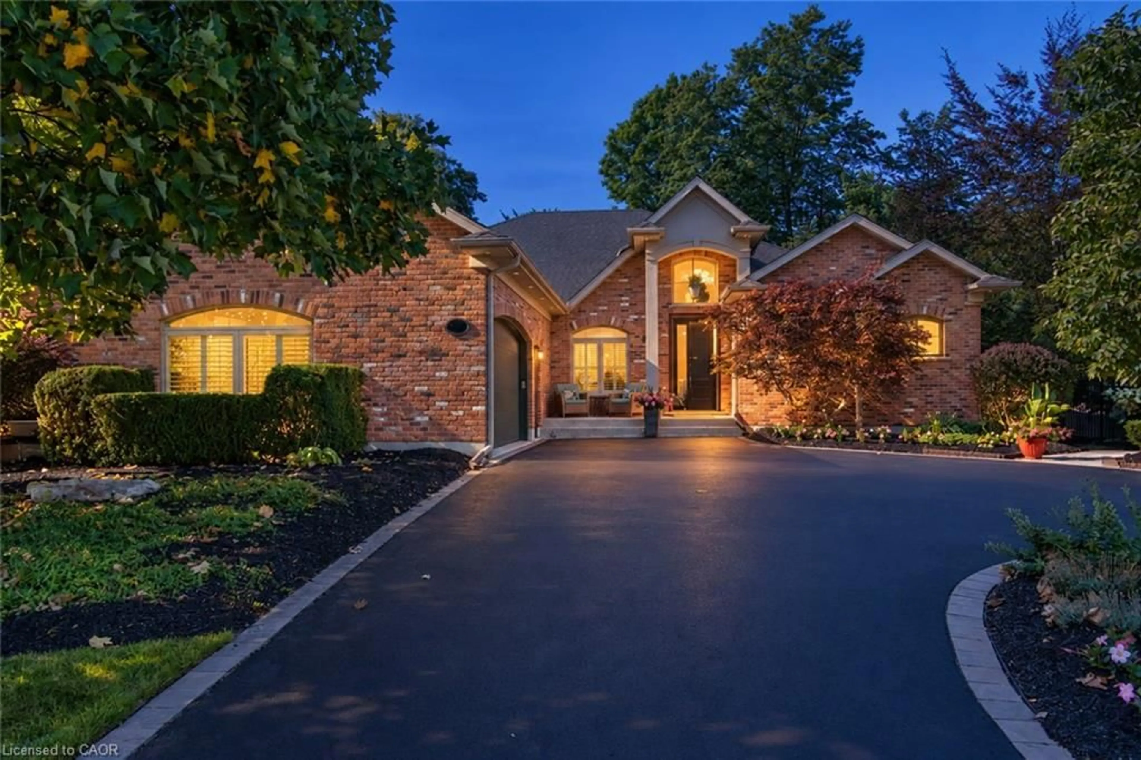 Home with brick exterior material, street for 504 Pleasant Bay Crt, Waterloo Ontario N2K 4N5