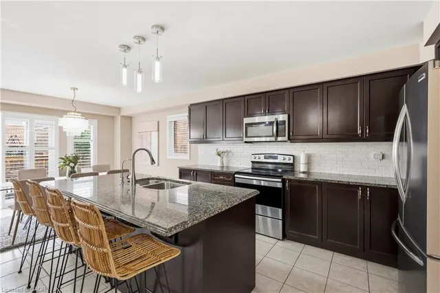 19 Glenvista Dr, Kitchener 5
