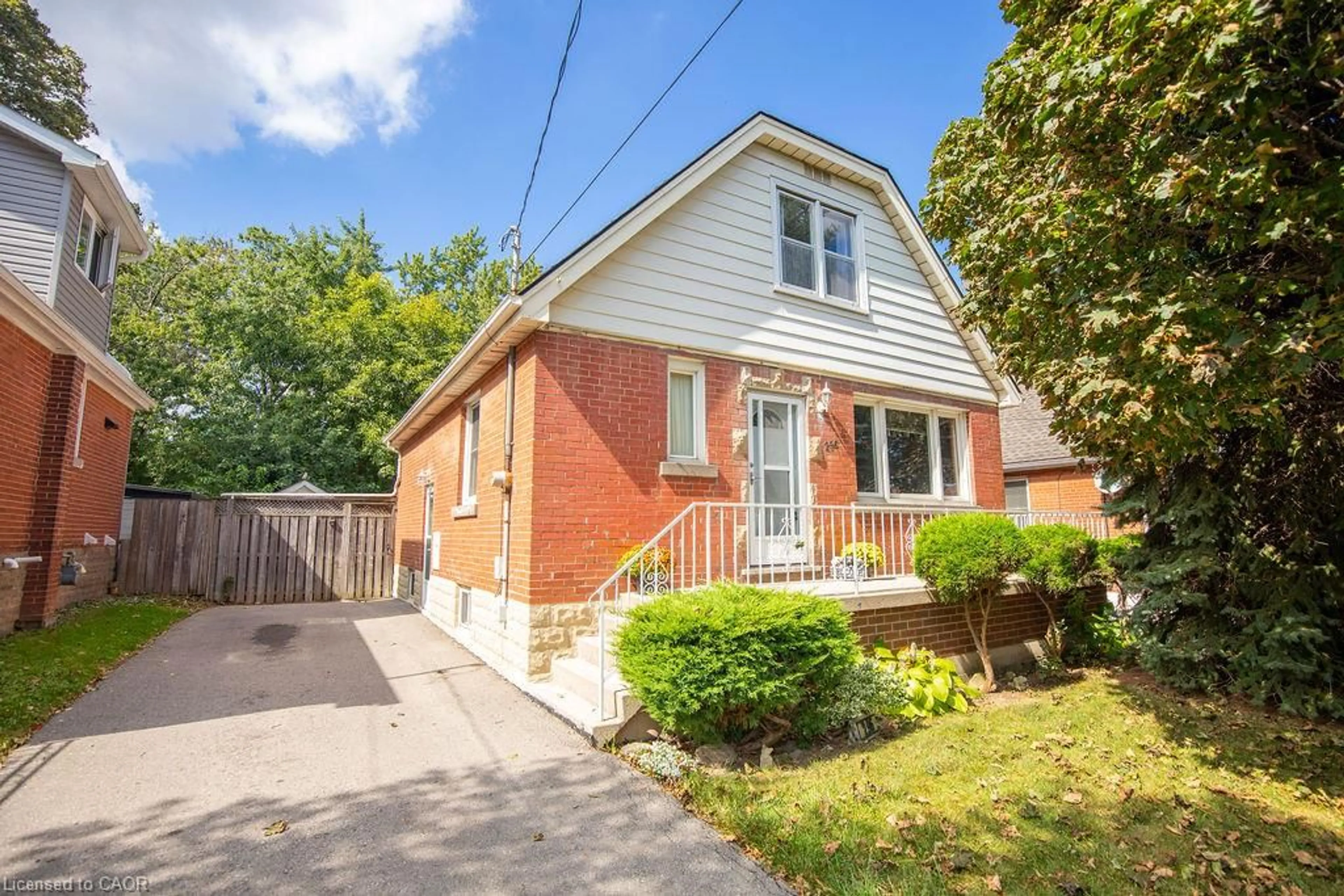 Home with brick exterior material, street for 296 East 21st St, Hamilton Ontario L8V 2T9