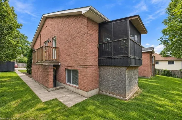 26 Renfrew St, Caledonia 2