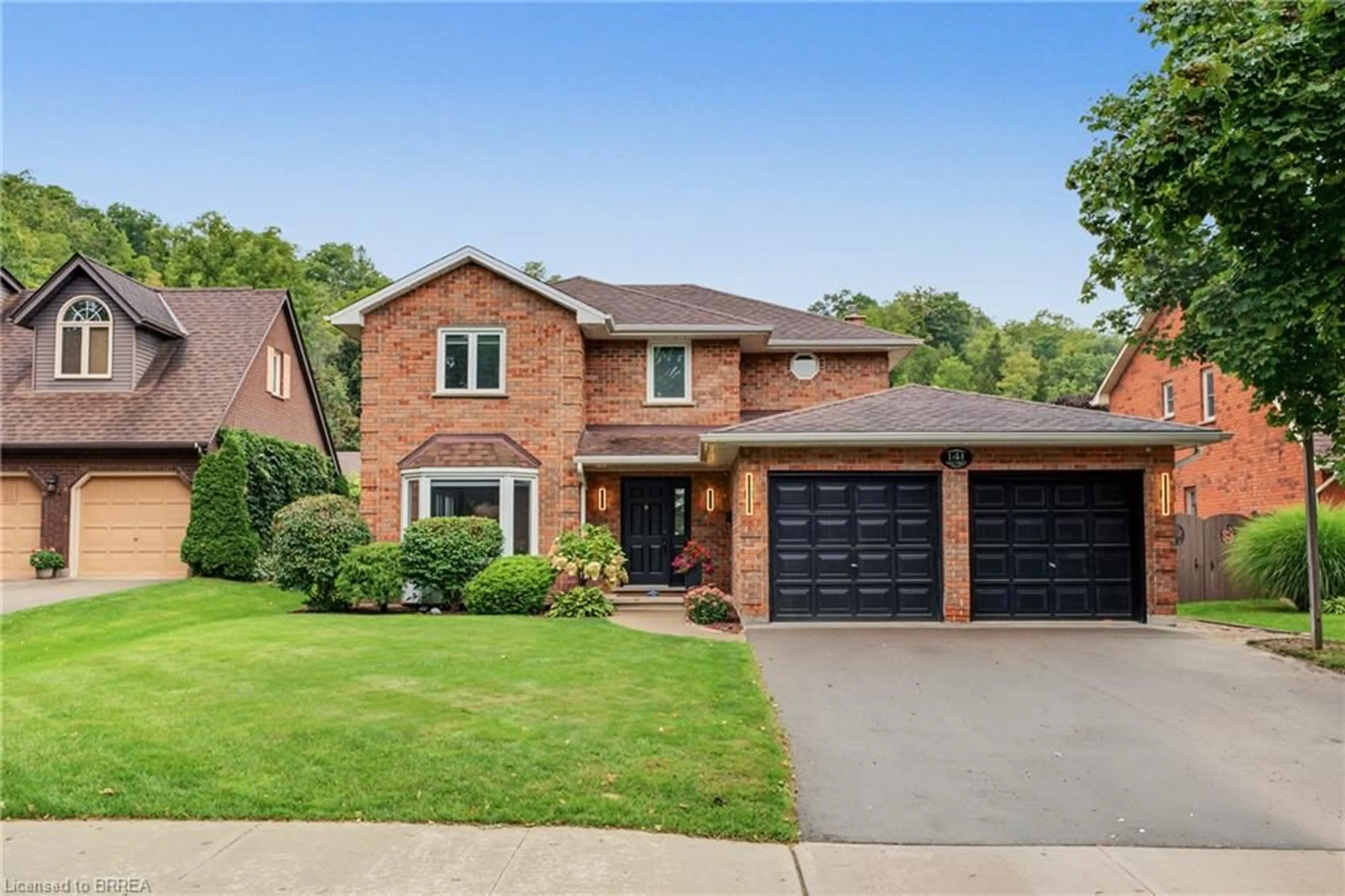 Home with brick exterior material, street for 141 Race St, Paris Ontario N3L 3X2