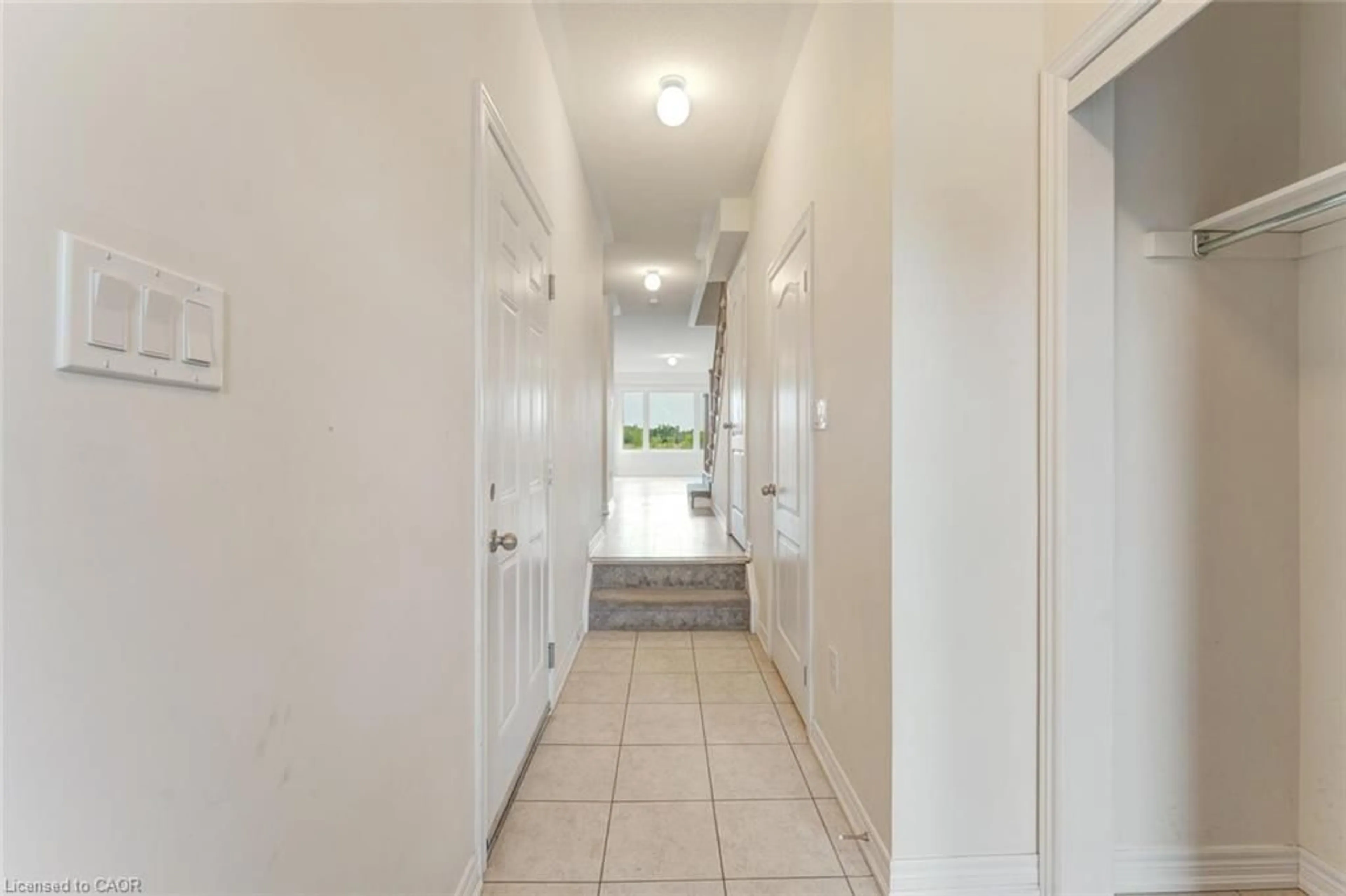 Indoor foyer for 422 Krotz St, Listowel Ontario N4W 0J4