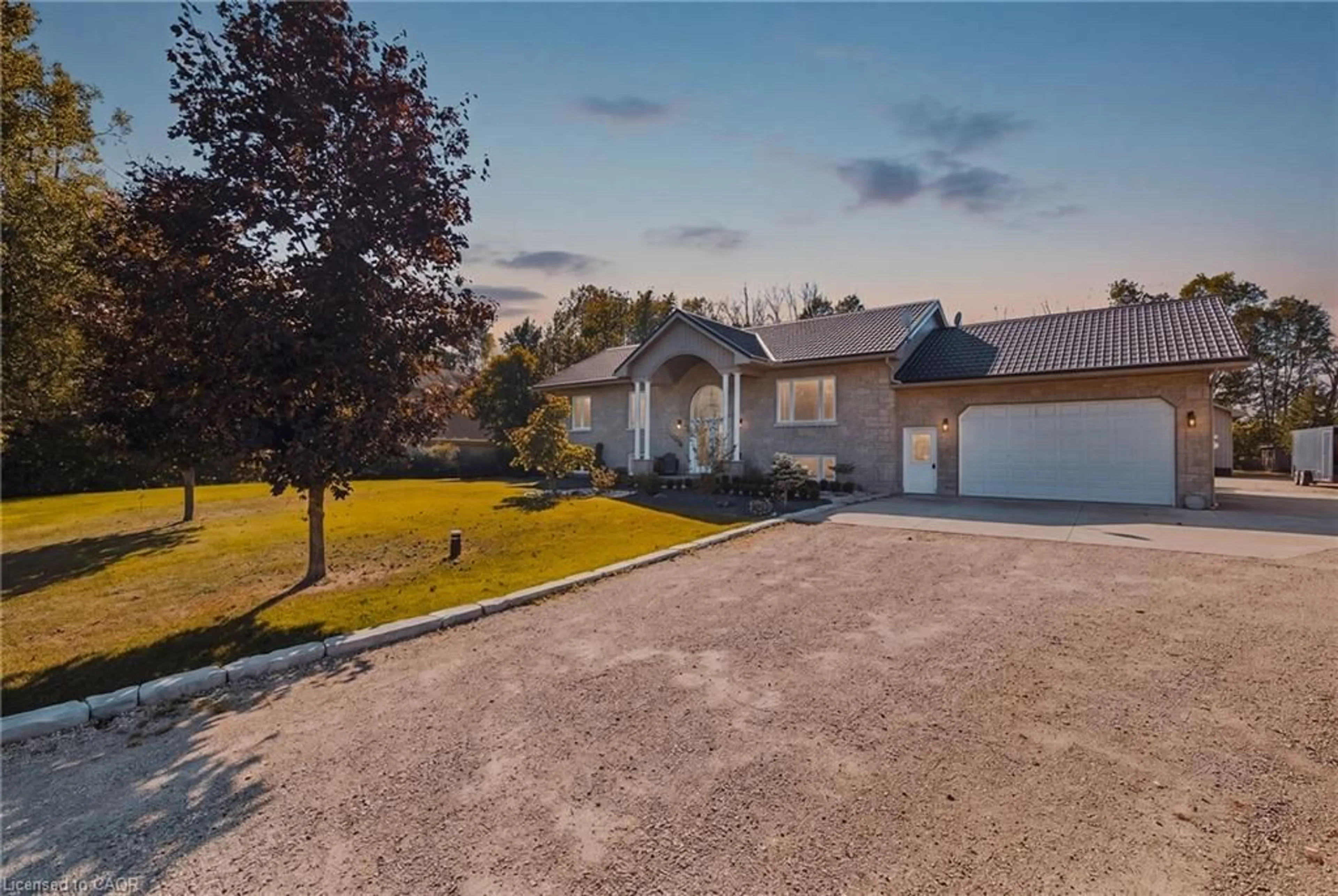 A pic from outside/outdoor area/front of a property/back of a property/a pic from drone, street for 59 Regency Dr, Clifford Ontario N0G 1M0