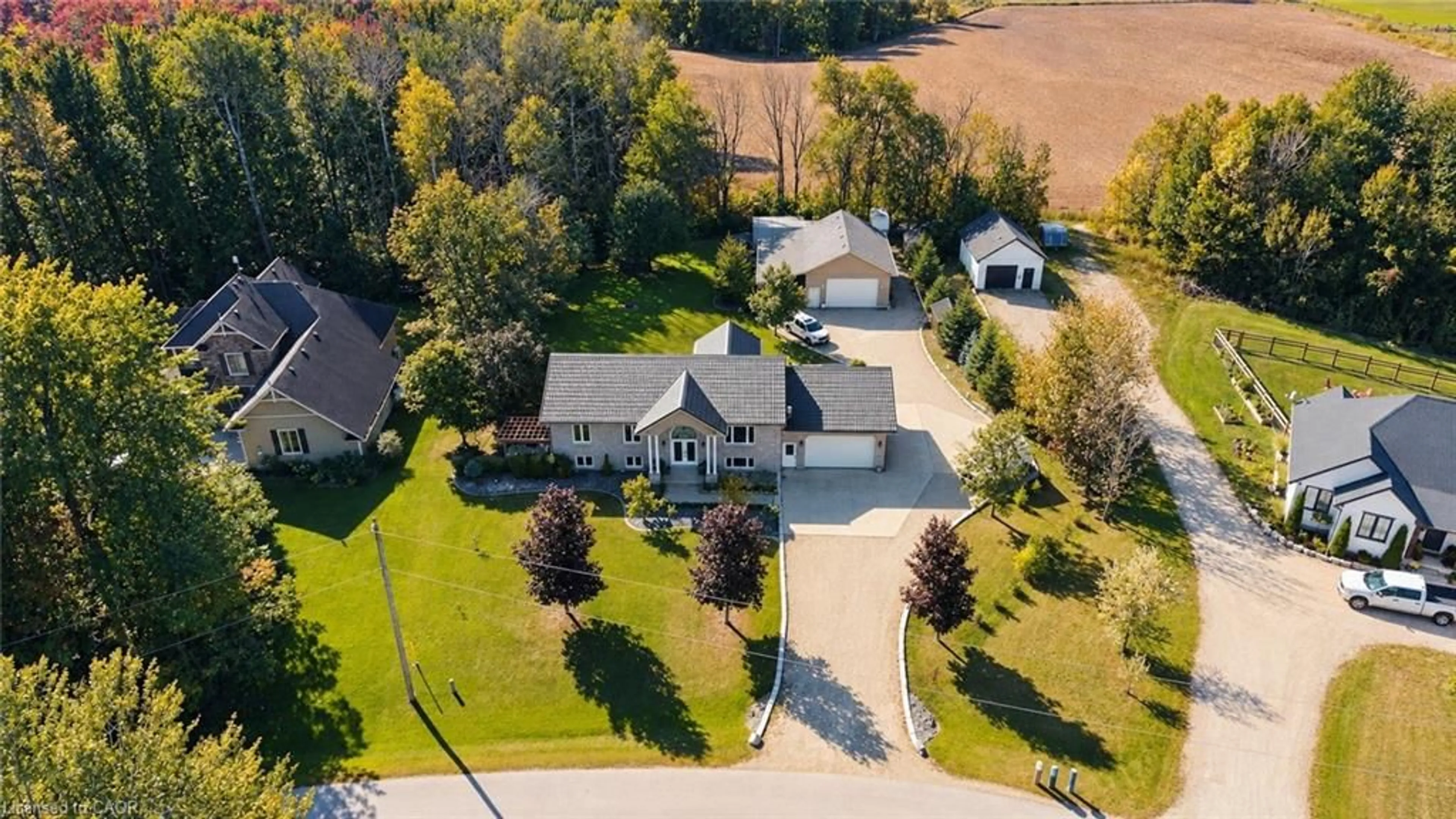 A pic from outside/outdoor area/front of a property/back of a property/a pic from drone, street for 59 Regency Dr, Clifford Ontario N0G 1M0