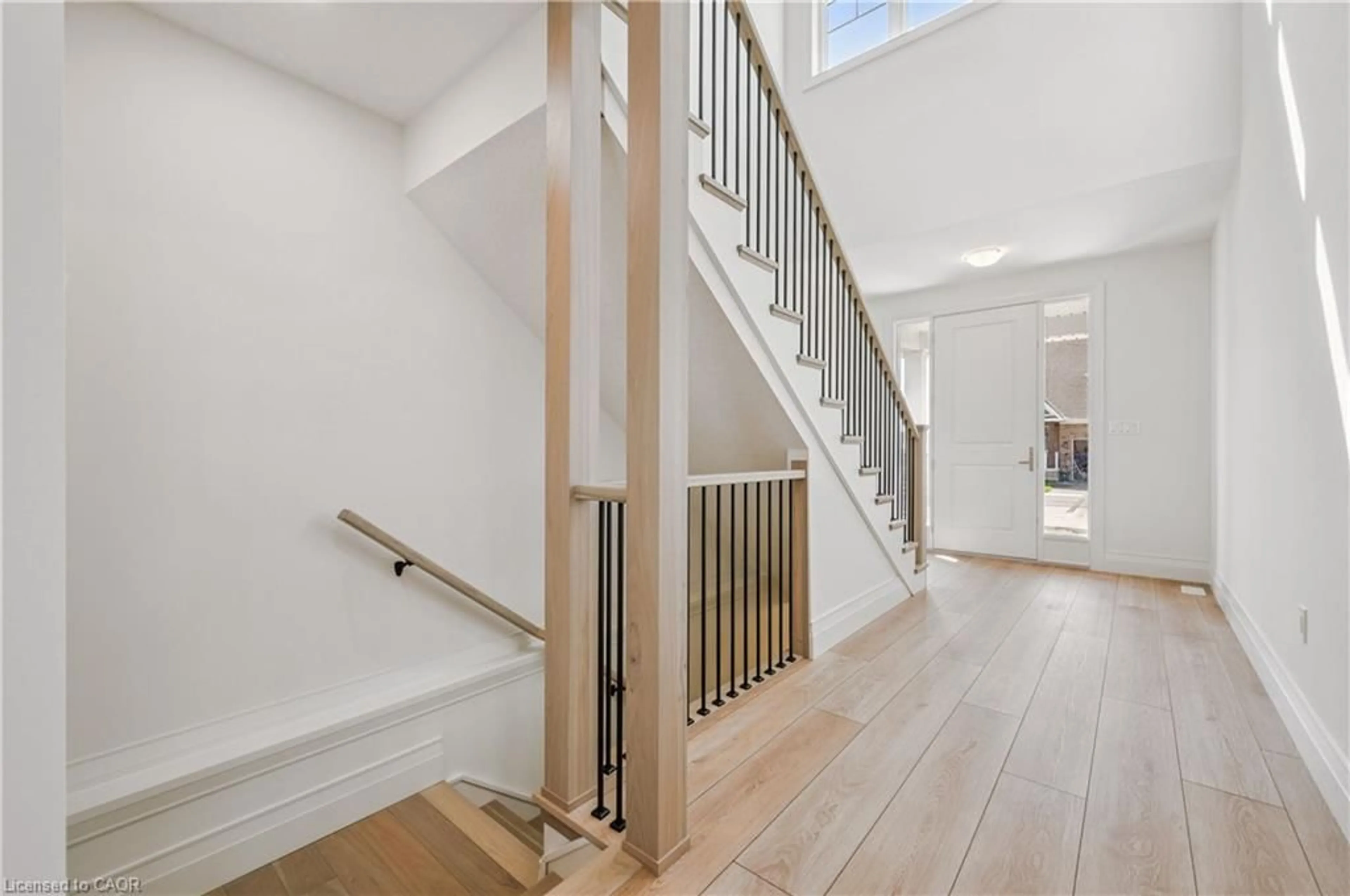 Stairs for 35 Davis St, Elora Ontario N0B 1S0