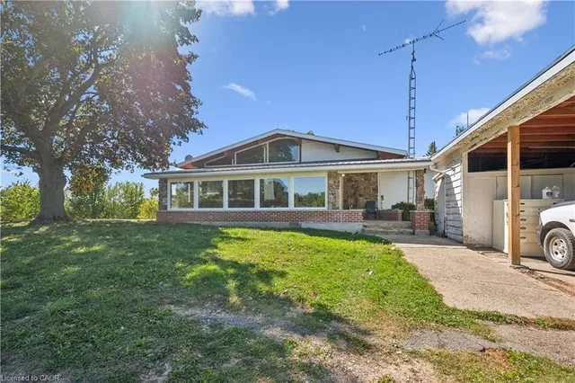 234 Brant Rd, Brant County 3