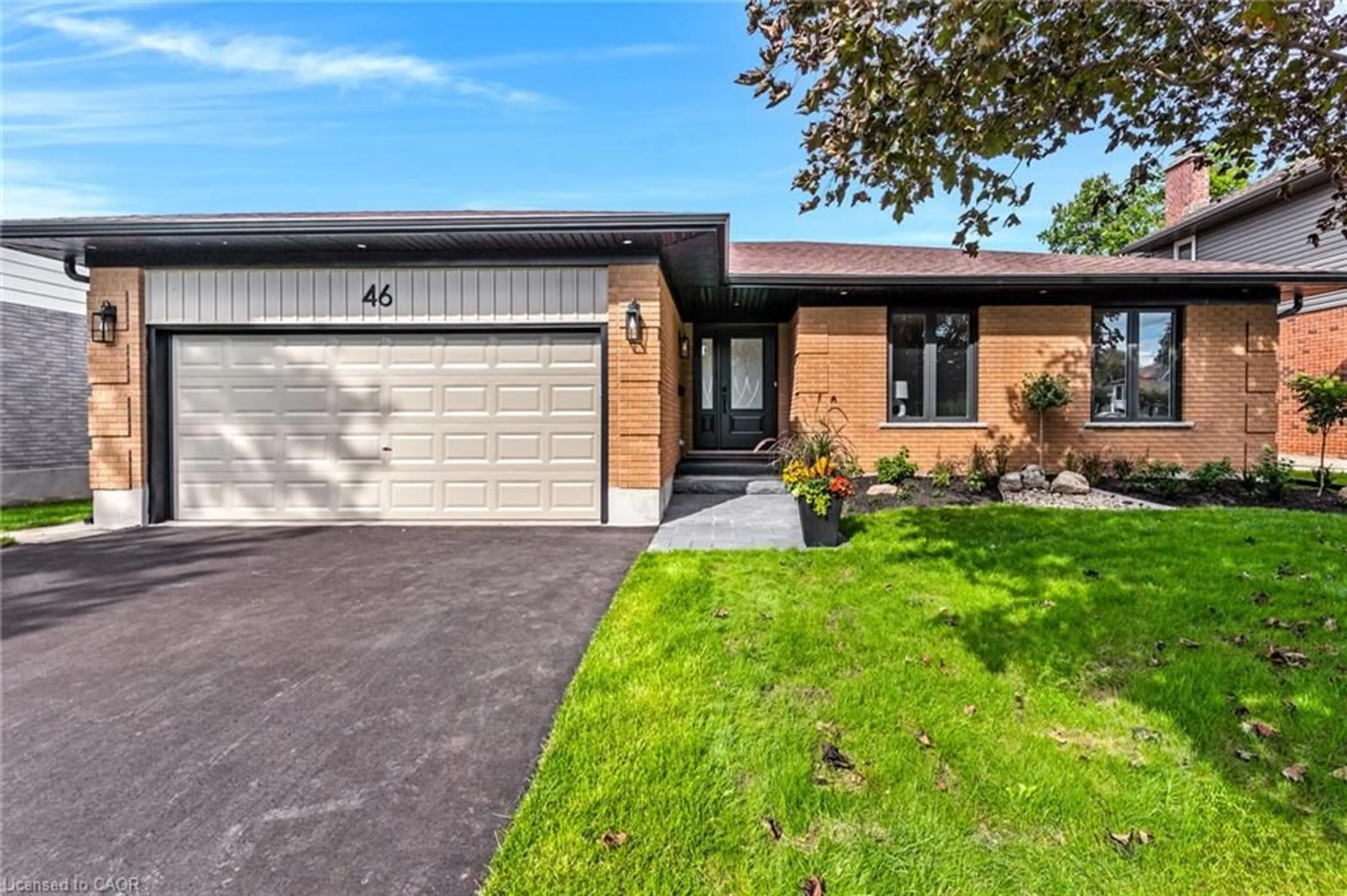 Home with brick exterior material, street for 46 Esther Ave, Cambridge Ontario N1S 4L6