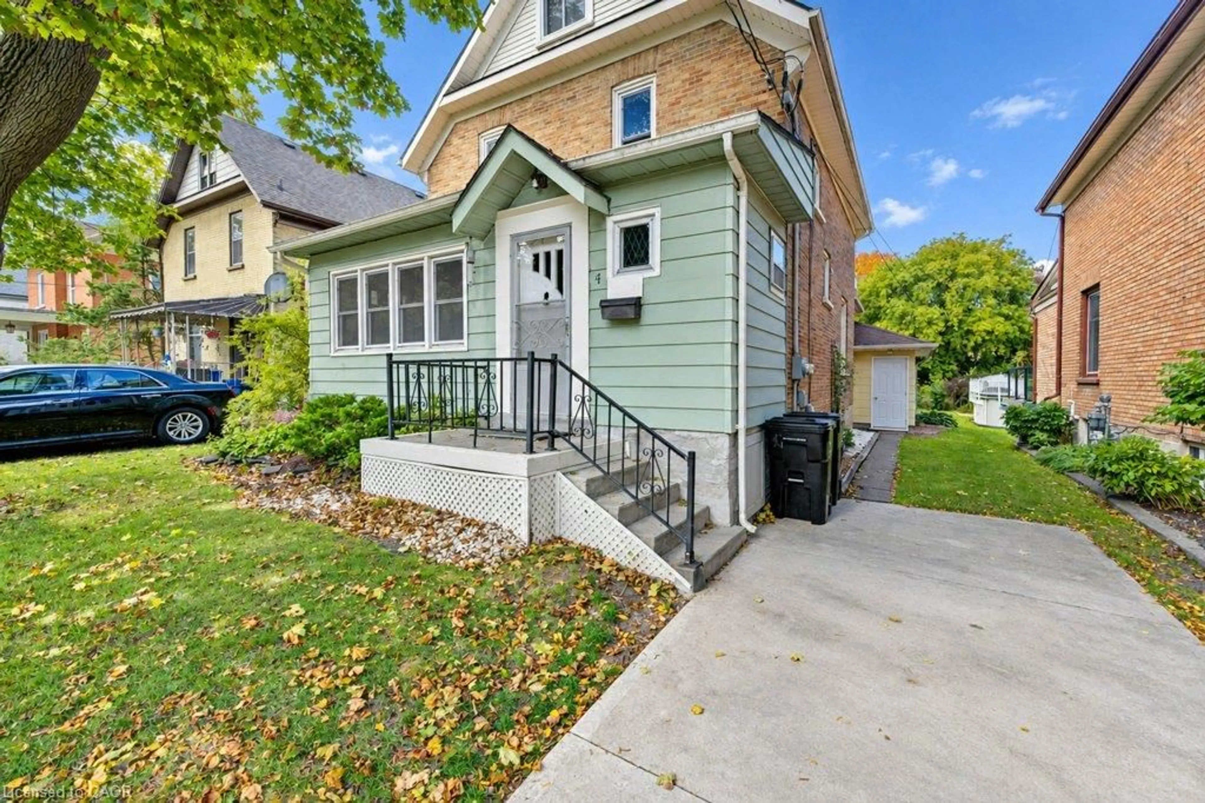 Unknown for 4 James St, Elmira Ontario N3B 1L5