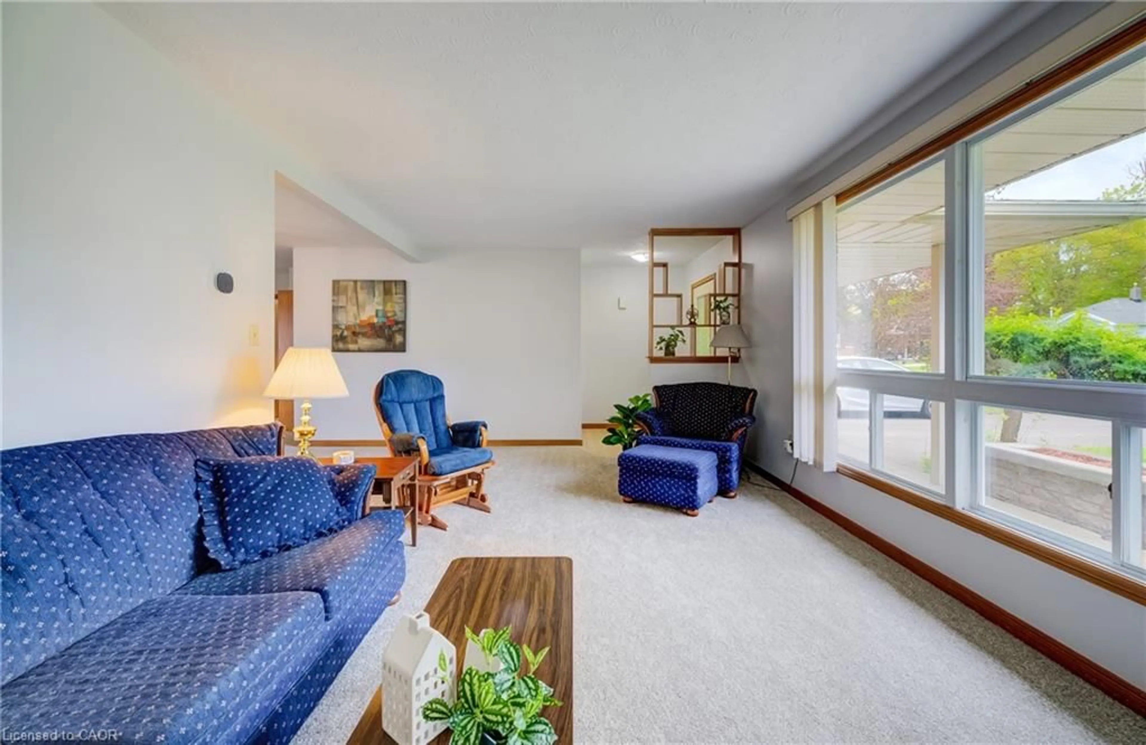 Living room with furniture, unknown for 362 Birmingham St, Mount Forest Ontario N0G 2L2